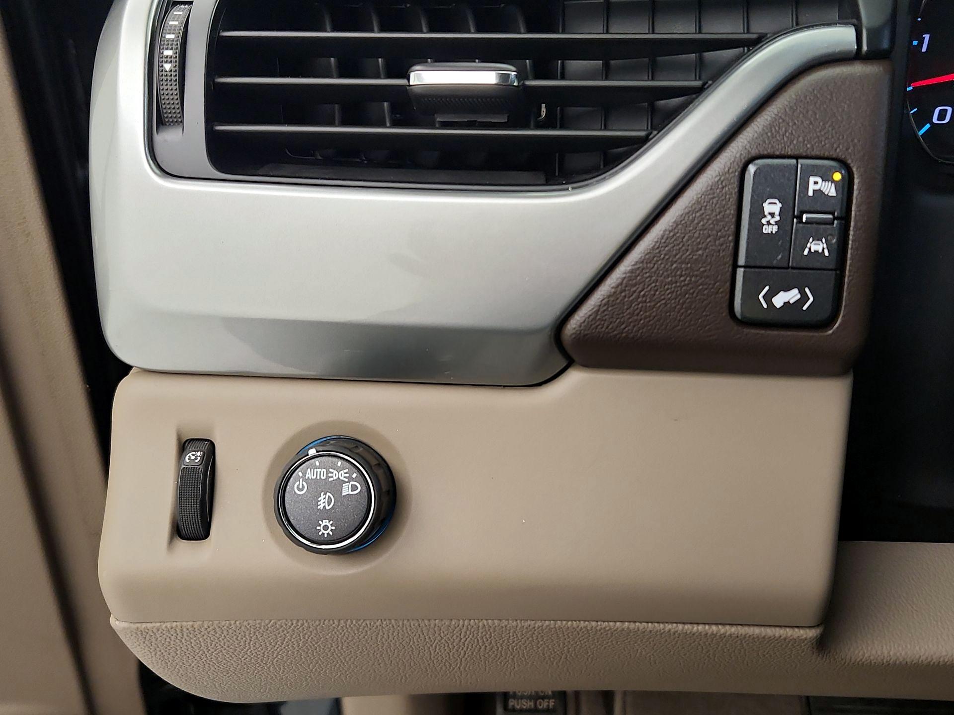 Thumbnail: 2020 Chevrolet Tahoe - 13