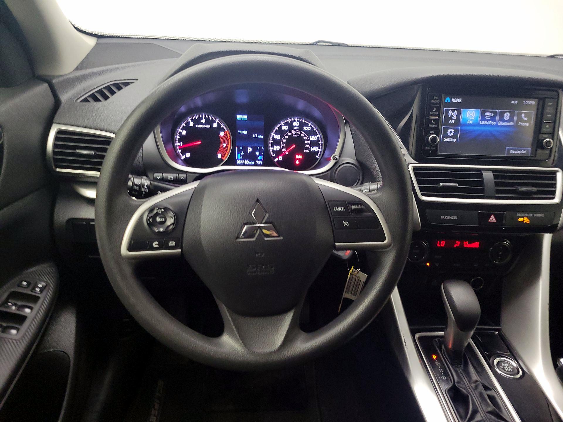 Thumbnail: 2020 Mitsubishi Eclipse Cross - 10
