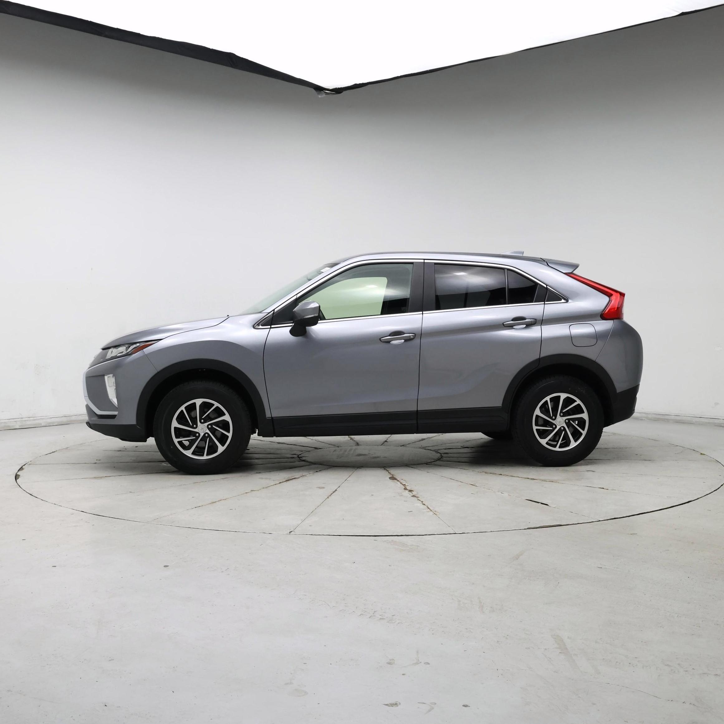 Thumbnail: 2020 Mitsubishi Eclipse Cross - 3