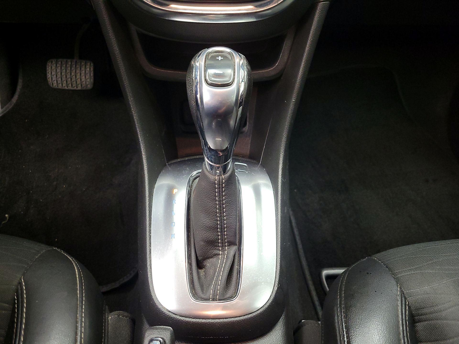 Thumbnail: 2015 Buick Encore - 17