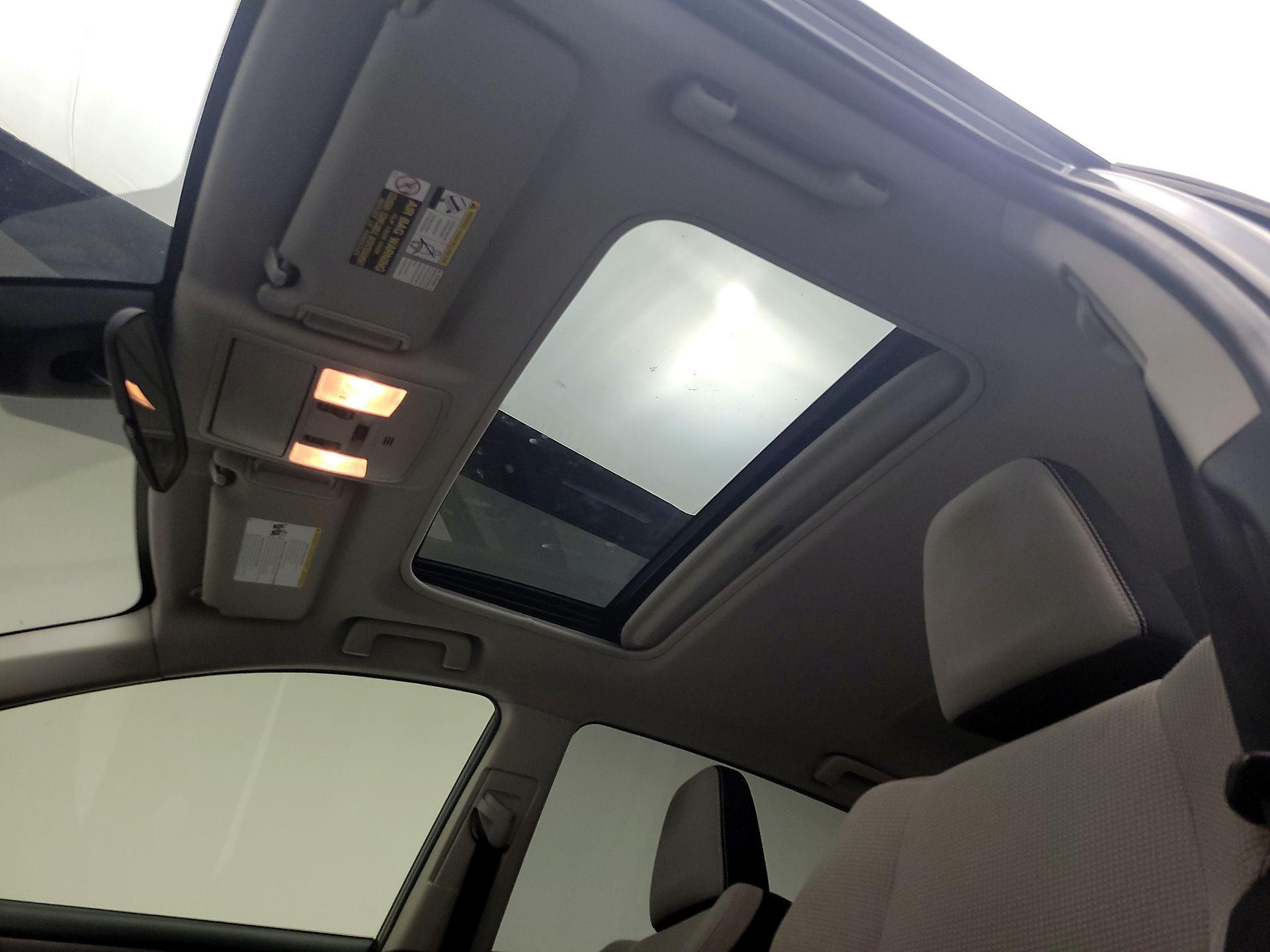 Thumbnail: 2017 Toyota RAV4 - 19