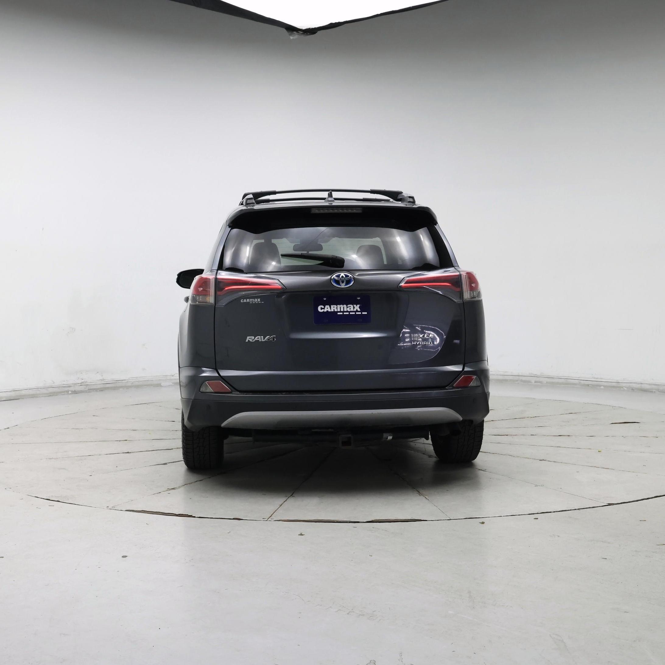 Thumbnail: 2017 Toyota RAV4 - 6