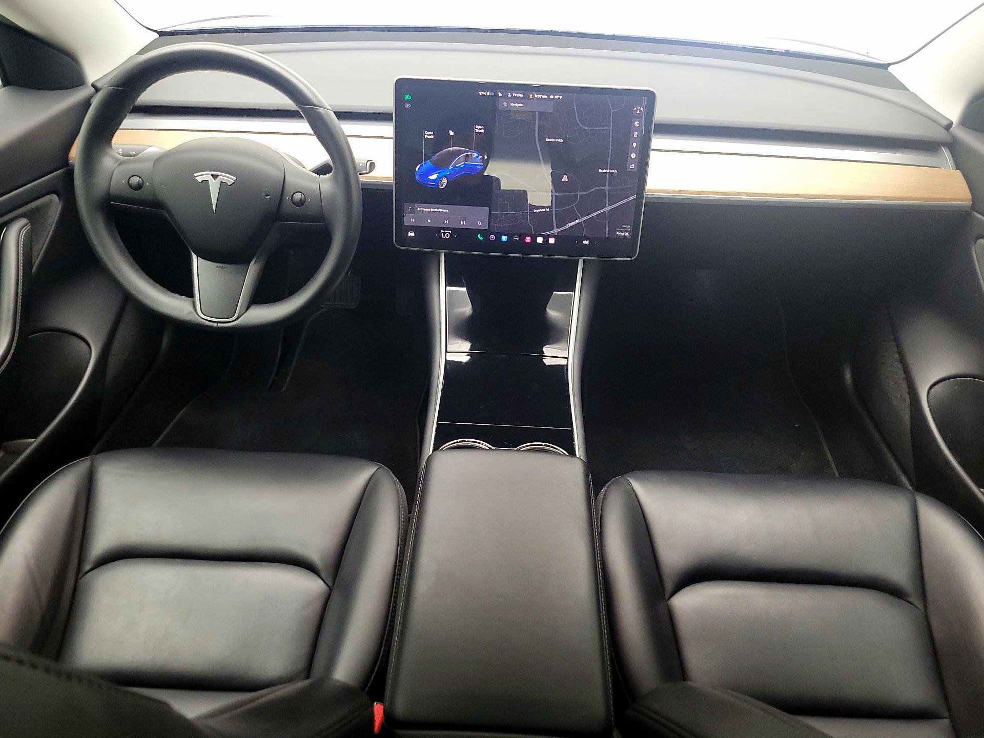 Thumbnail: 2020 Tesla Model 3 - 9