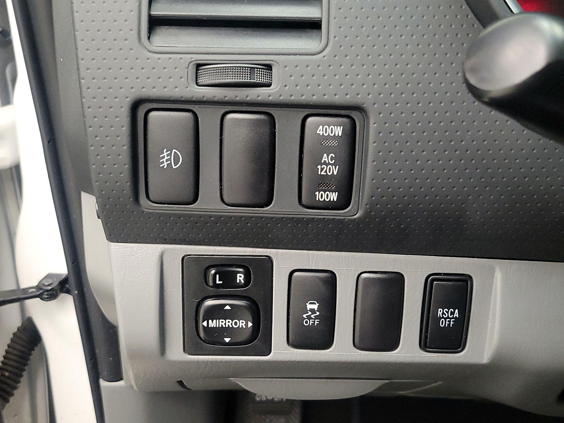 Thumbnail: 2015 Toyota Tacoma - 13