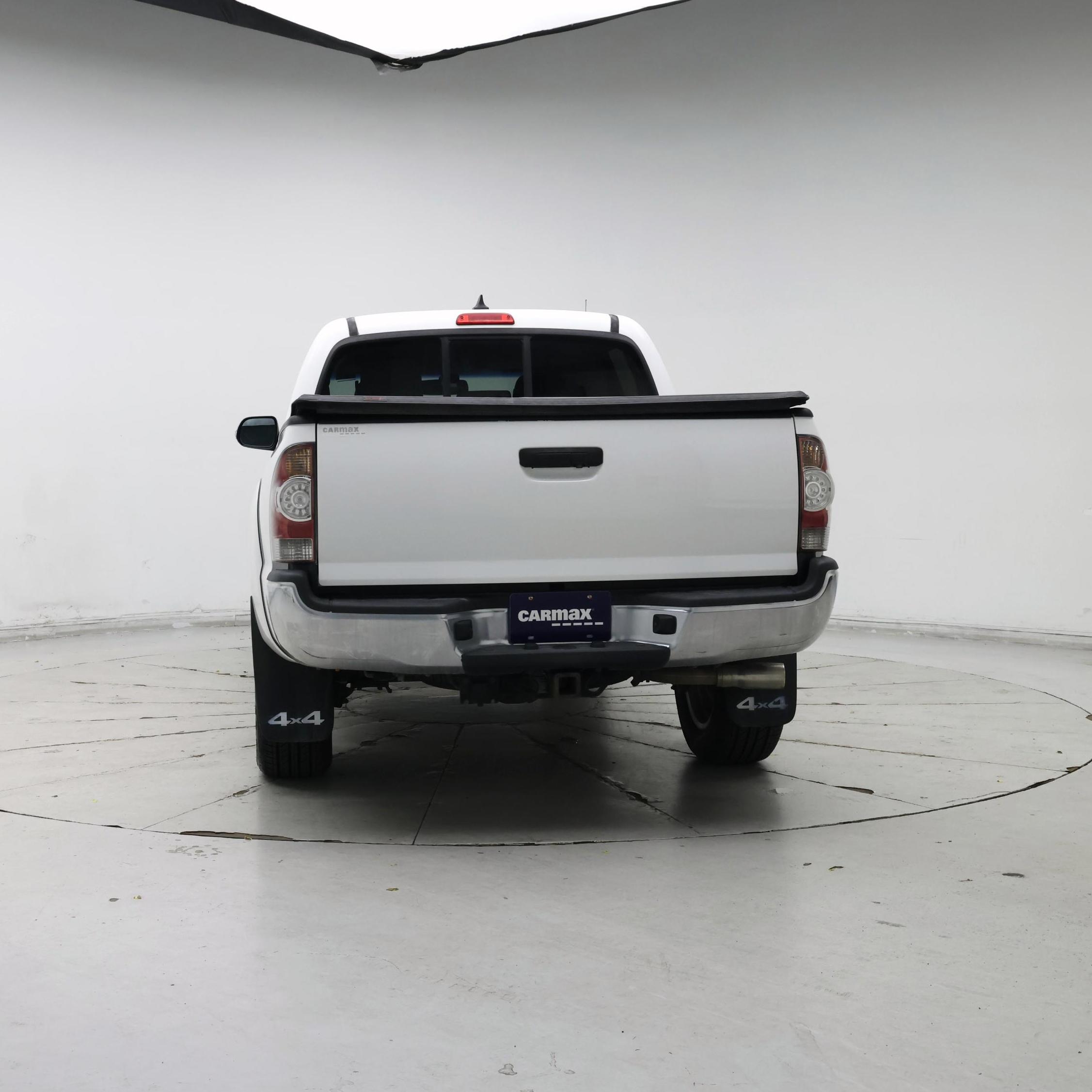 Thumbnail: 2015 Toyota Tacoma - 6