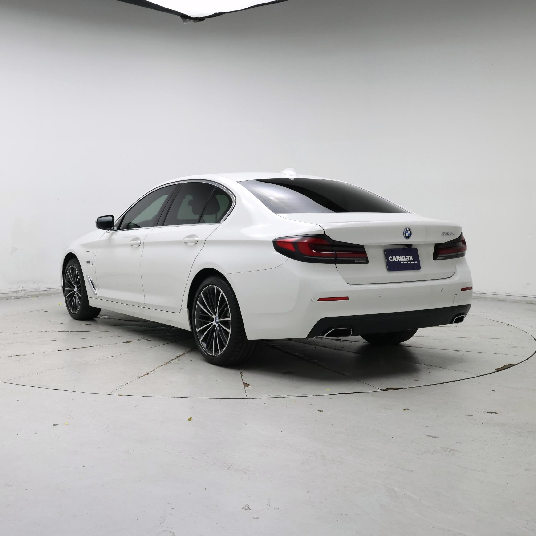 Thumbnail: 2022 BMW 5 Series - 2