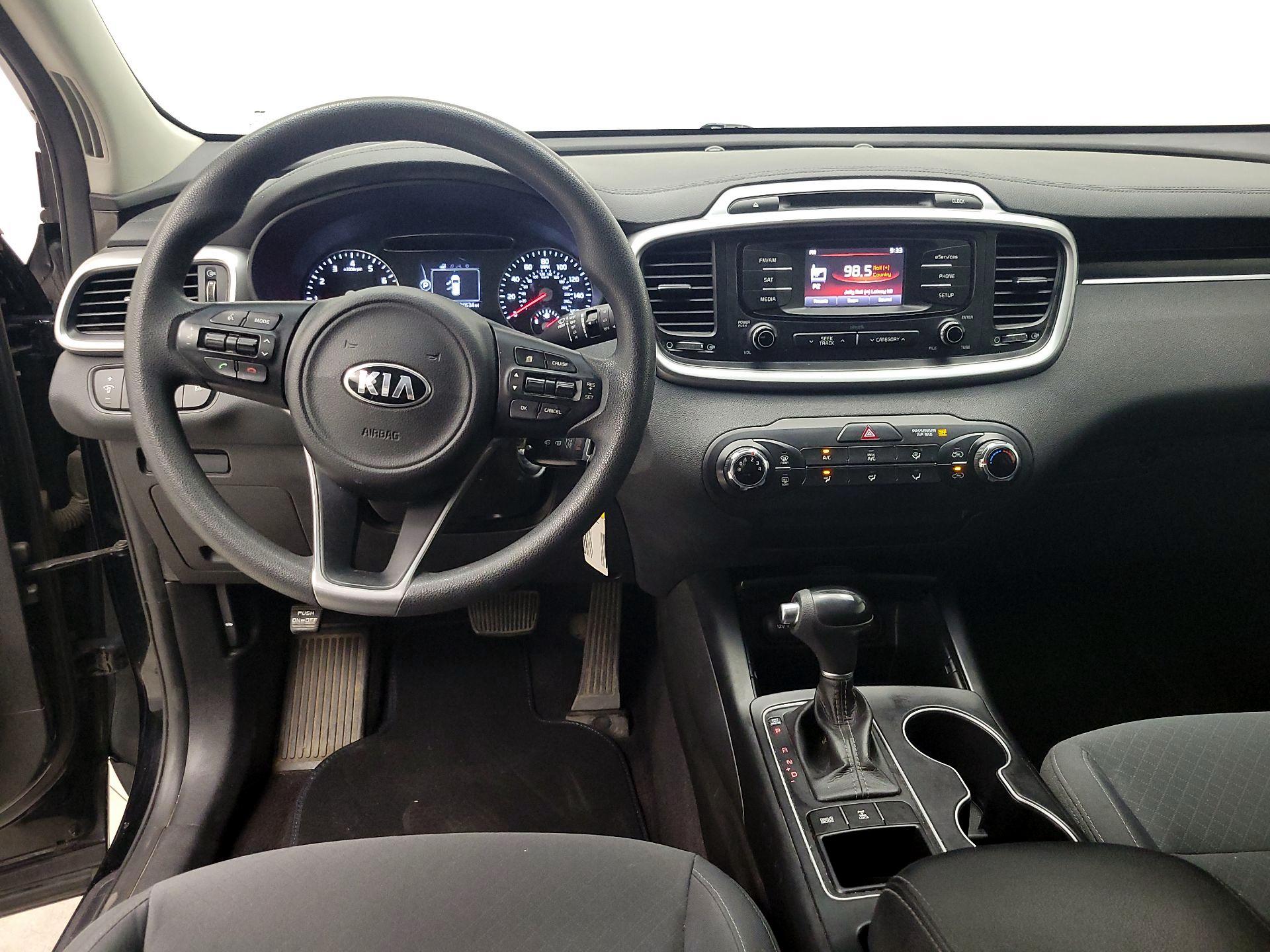 Thumbnail: 2016 Kia Sorento - 9