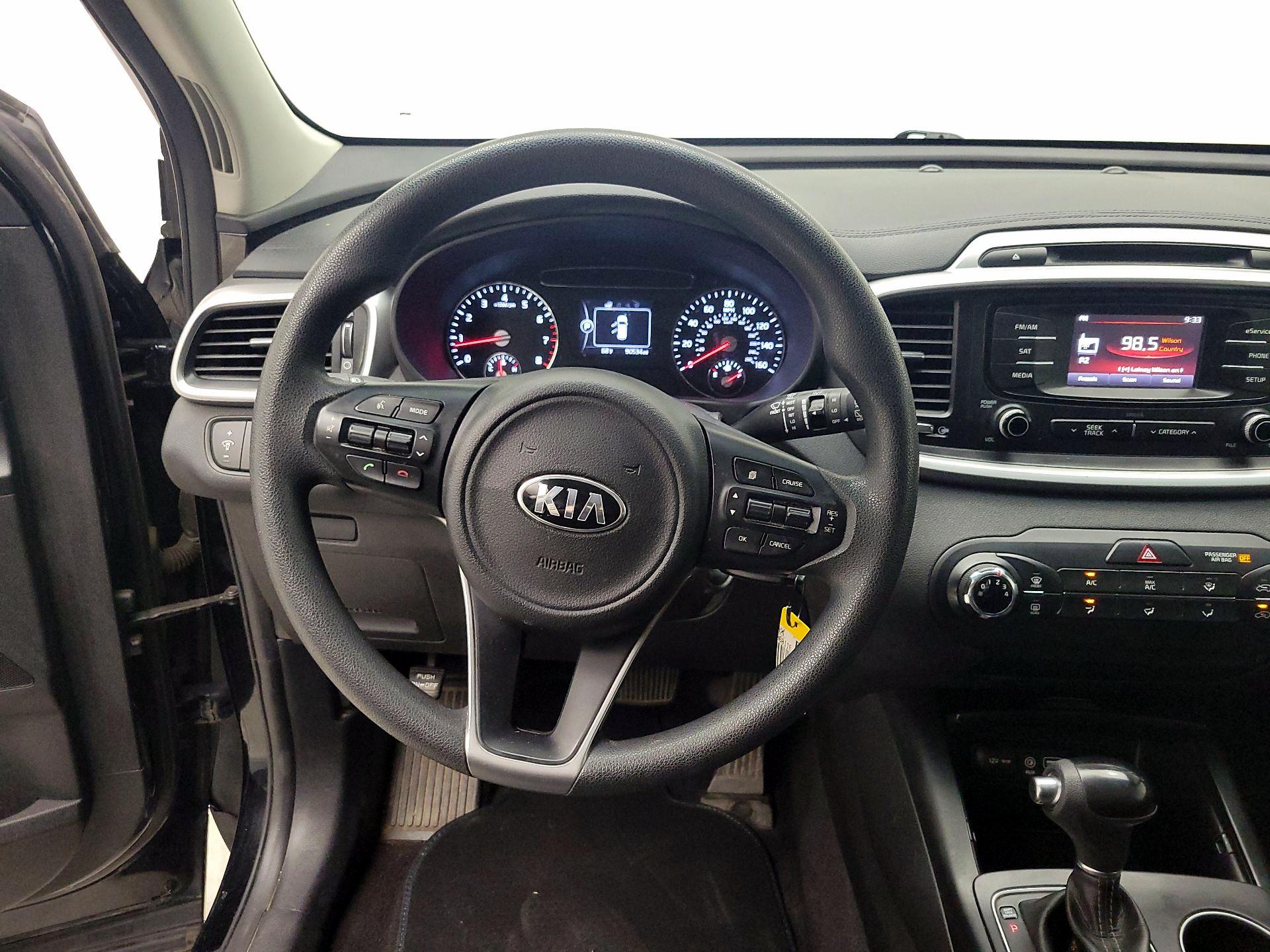 Thumbnail: 2016 Kia Sorento - 10