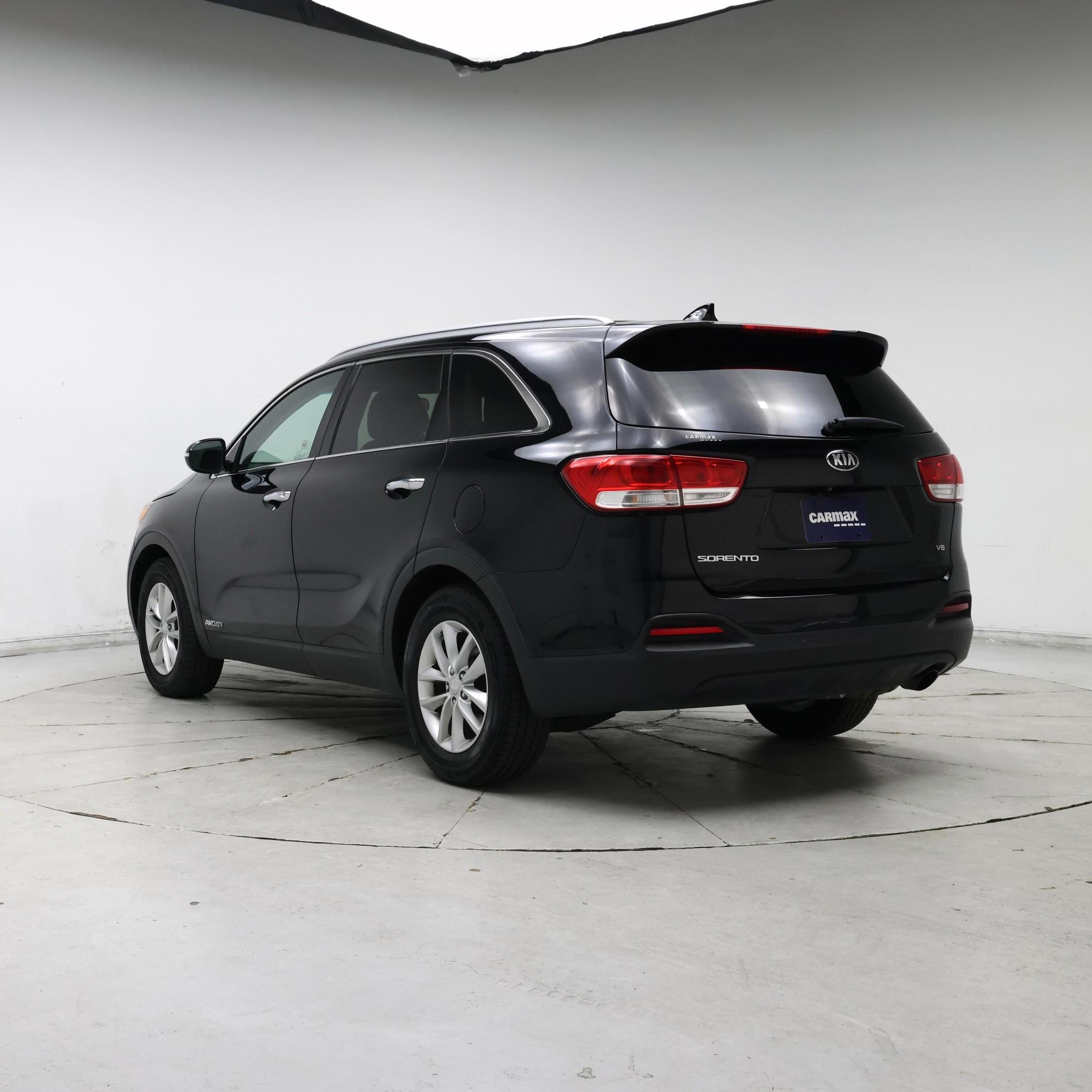 Thumbnail: 2016 Kia Sorento - 2