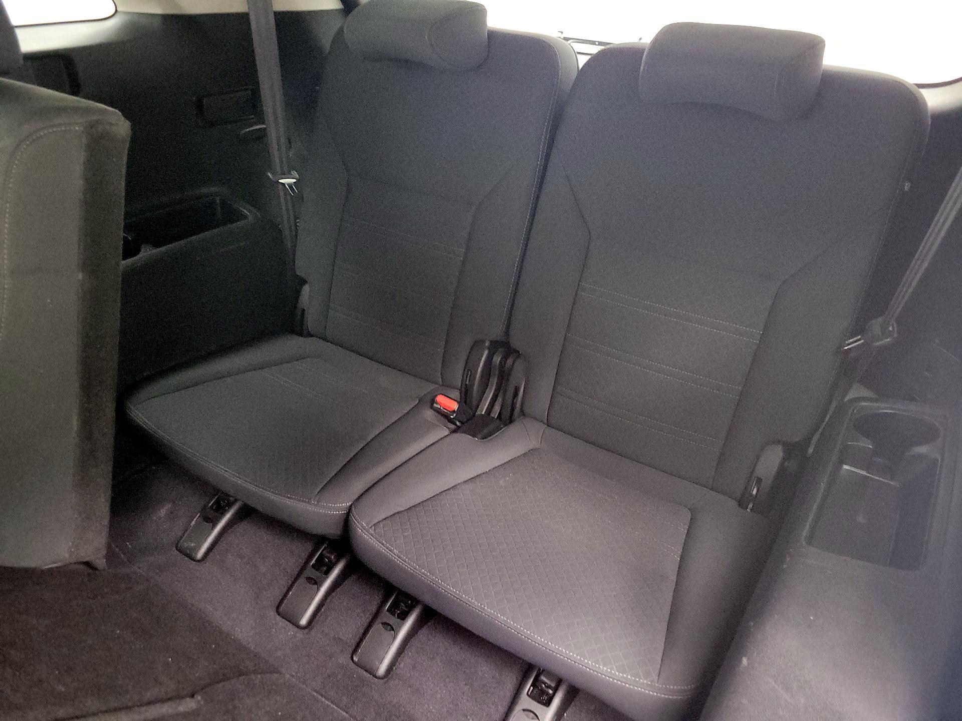 Thumbnail: 2016 Kia Sorento - 20