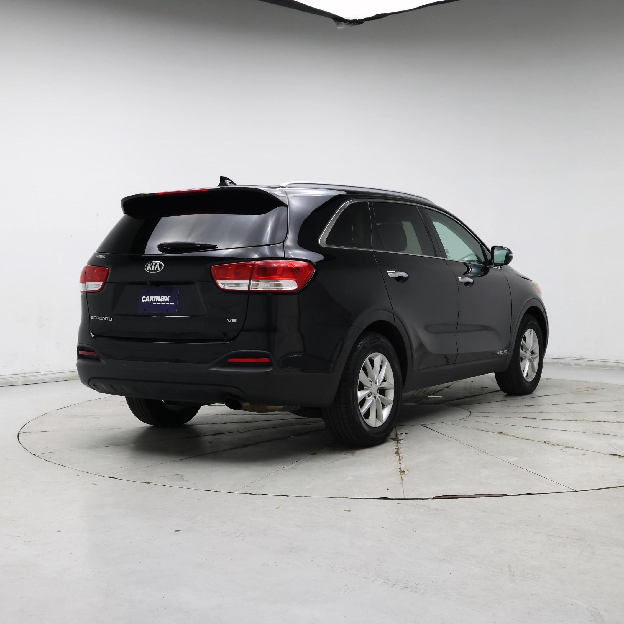 Thumbnail: 2016 Kia Sorento - 8