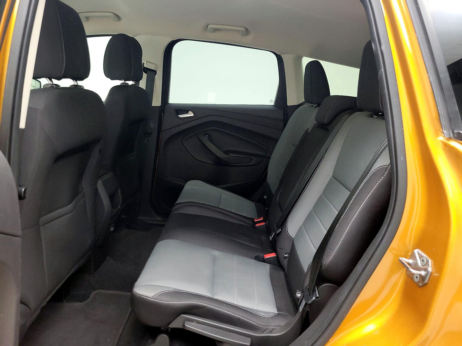 Thumbnail: 2016 Ford Escape - 18