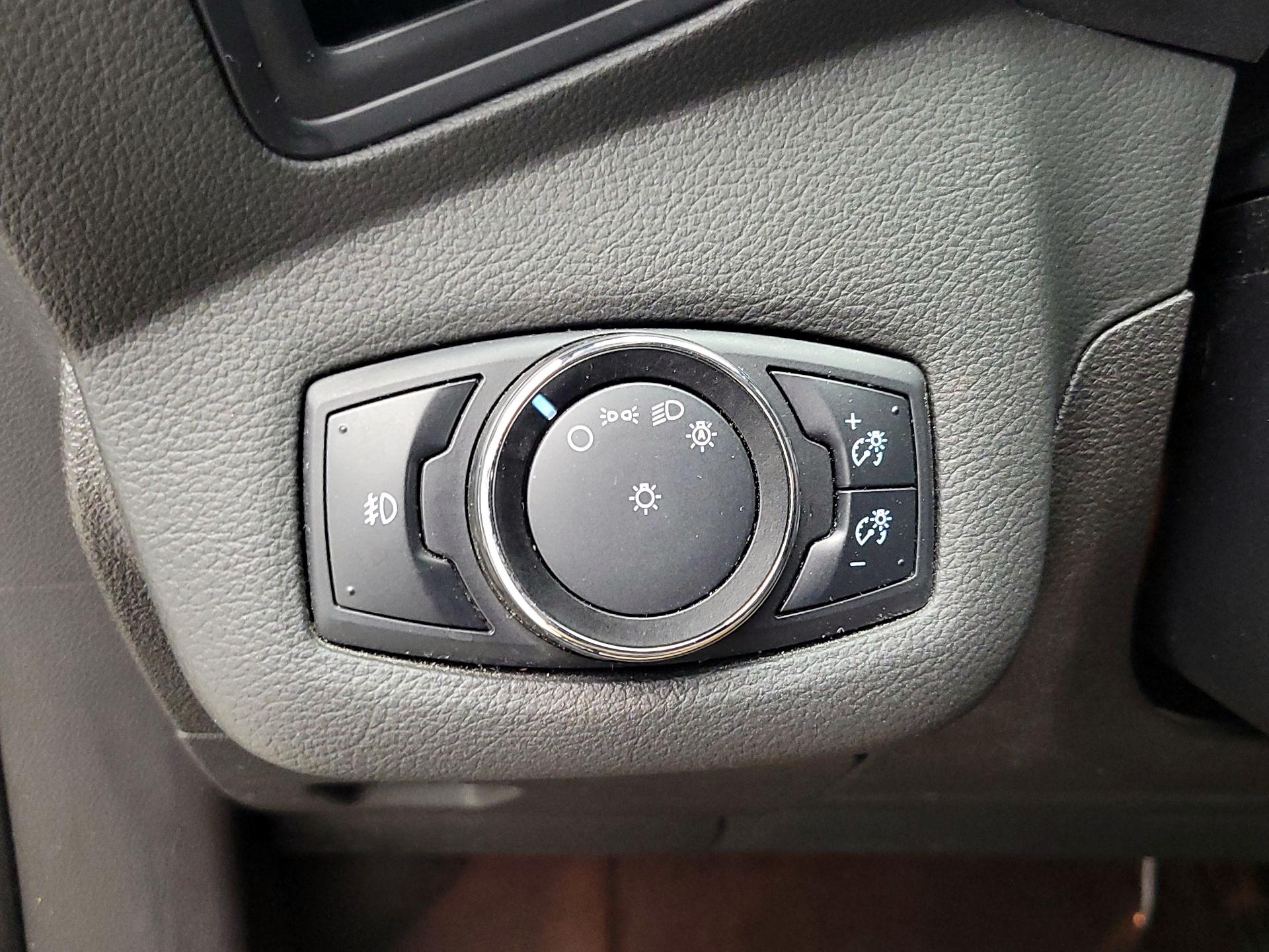 Thumbnail: 2014 Ford Escape - 13