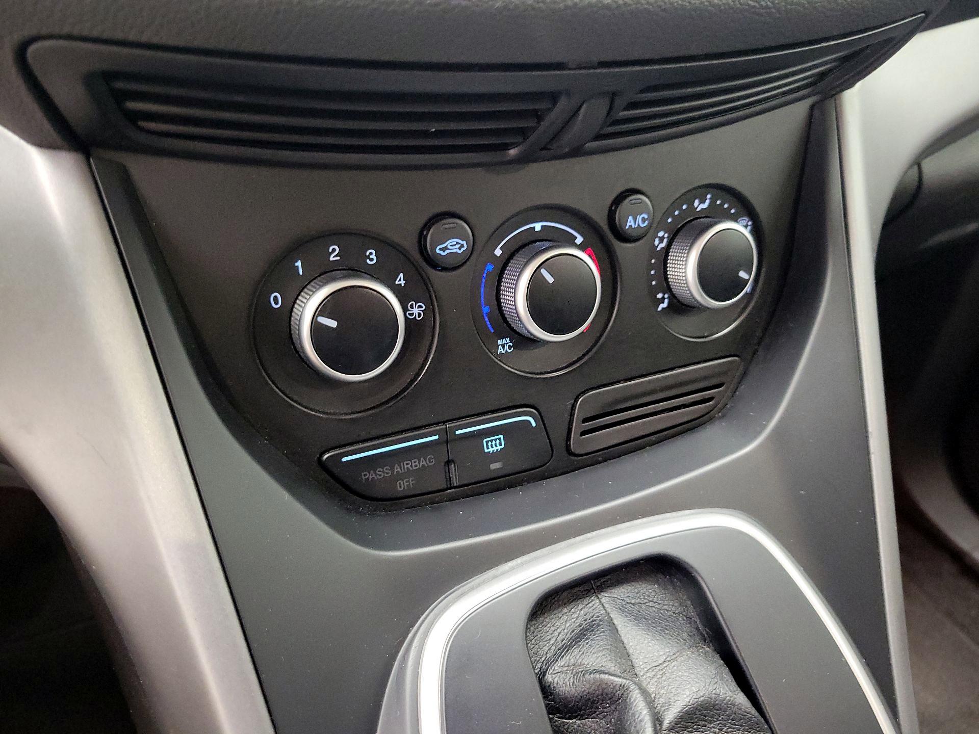 Thumbnail: 2014 Ford Escape - 16