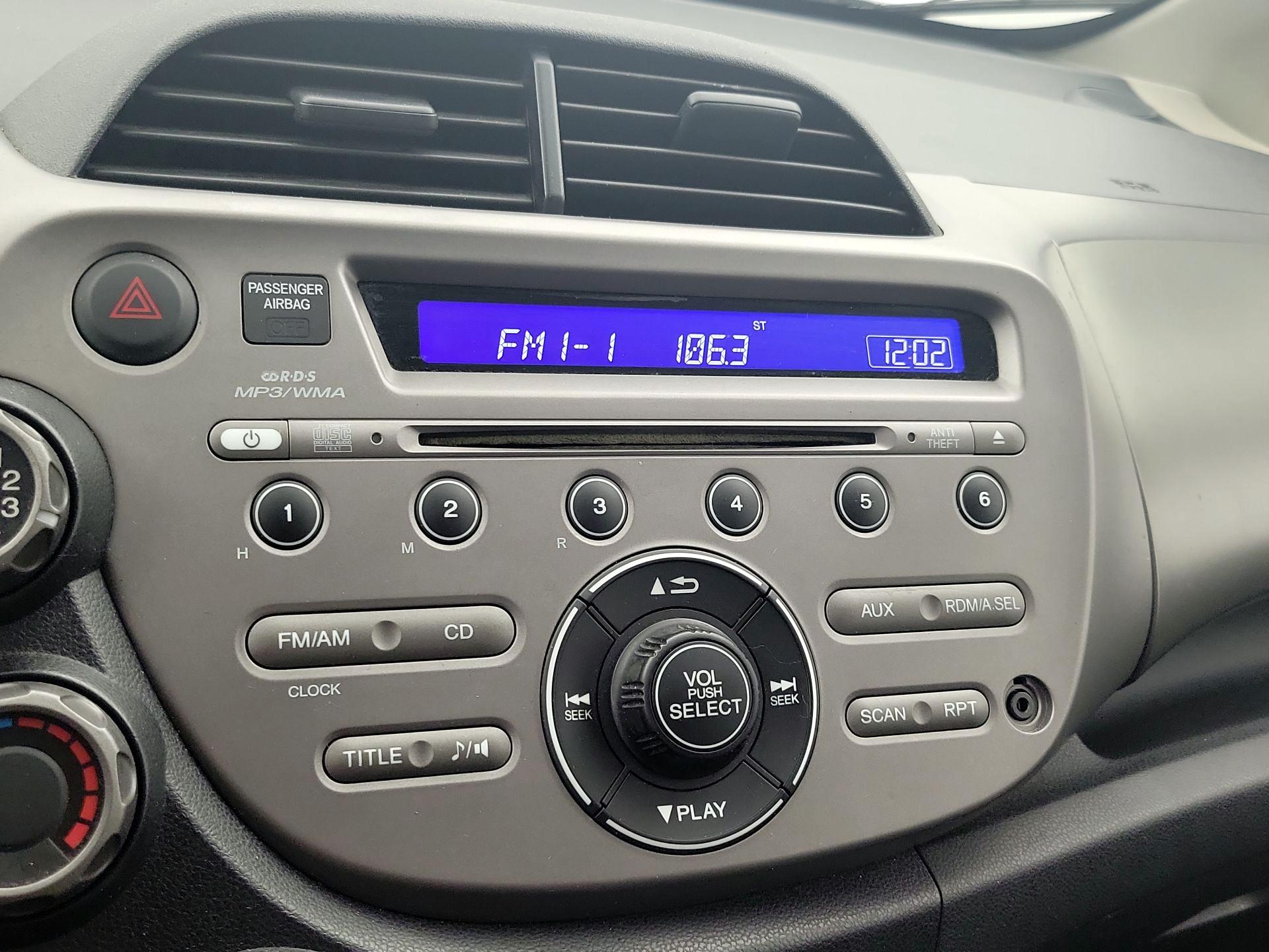 Thumbnail: 2013 Honda Fit - 14