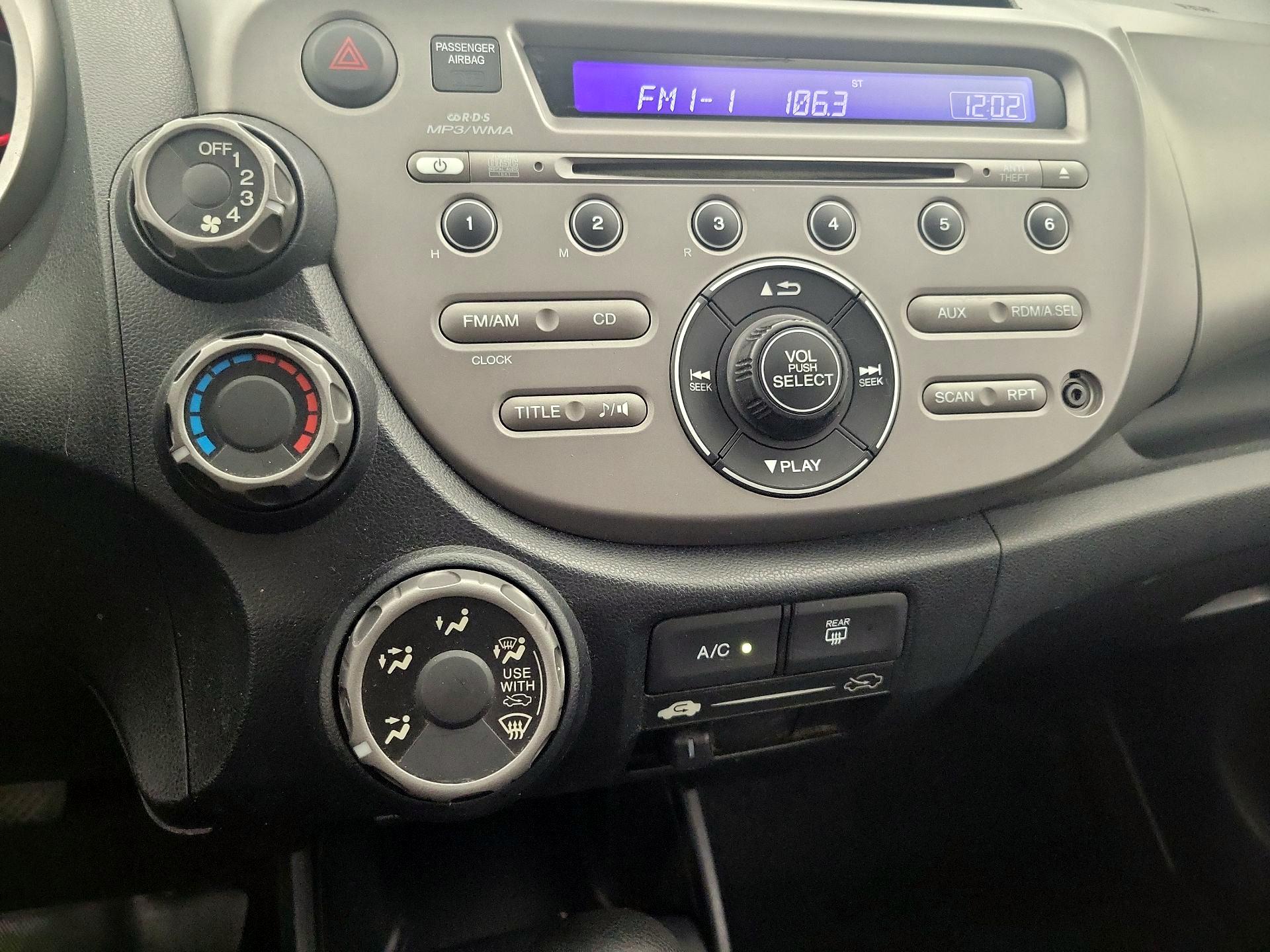 Thumbnail: 2013 Honda Fit - 15