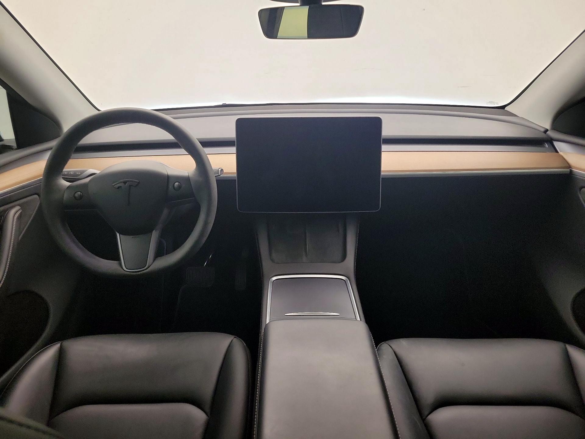 Thumbnail: 2023 Tesla Model Y - 9