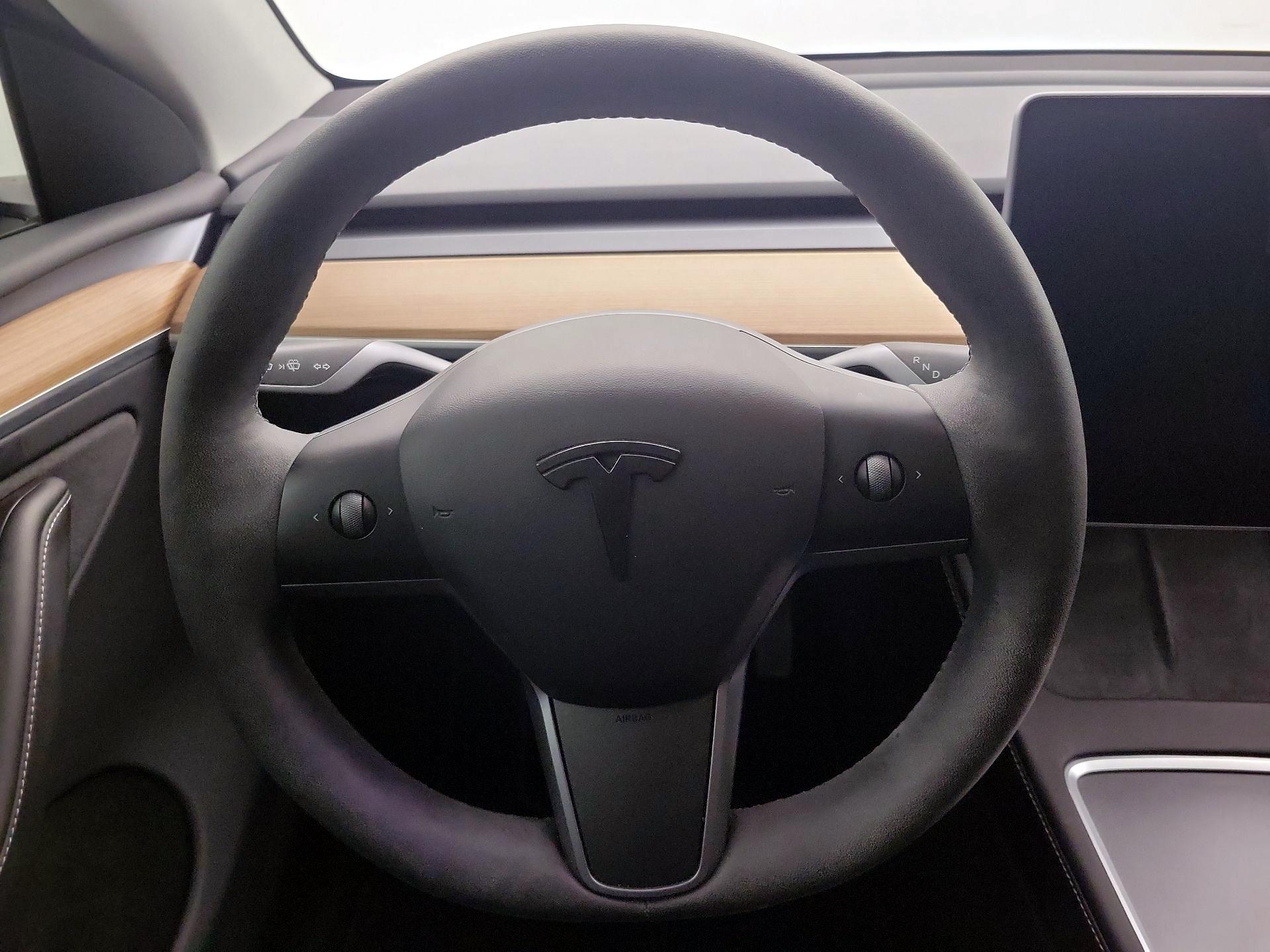Thumbnail: 2023 Tesla Model Y - 10