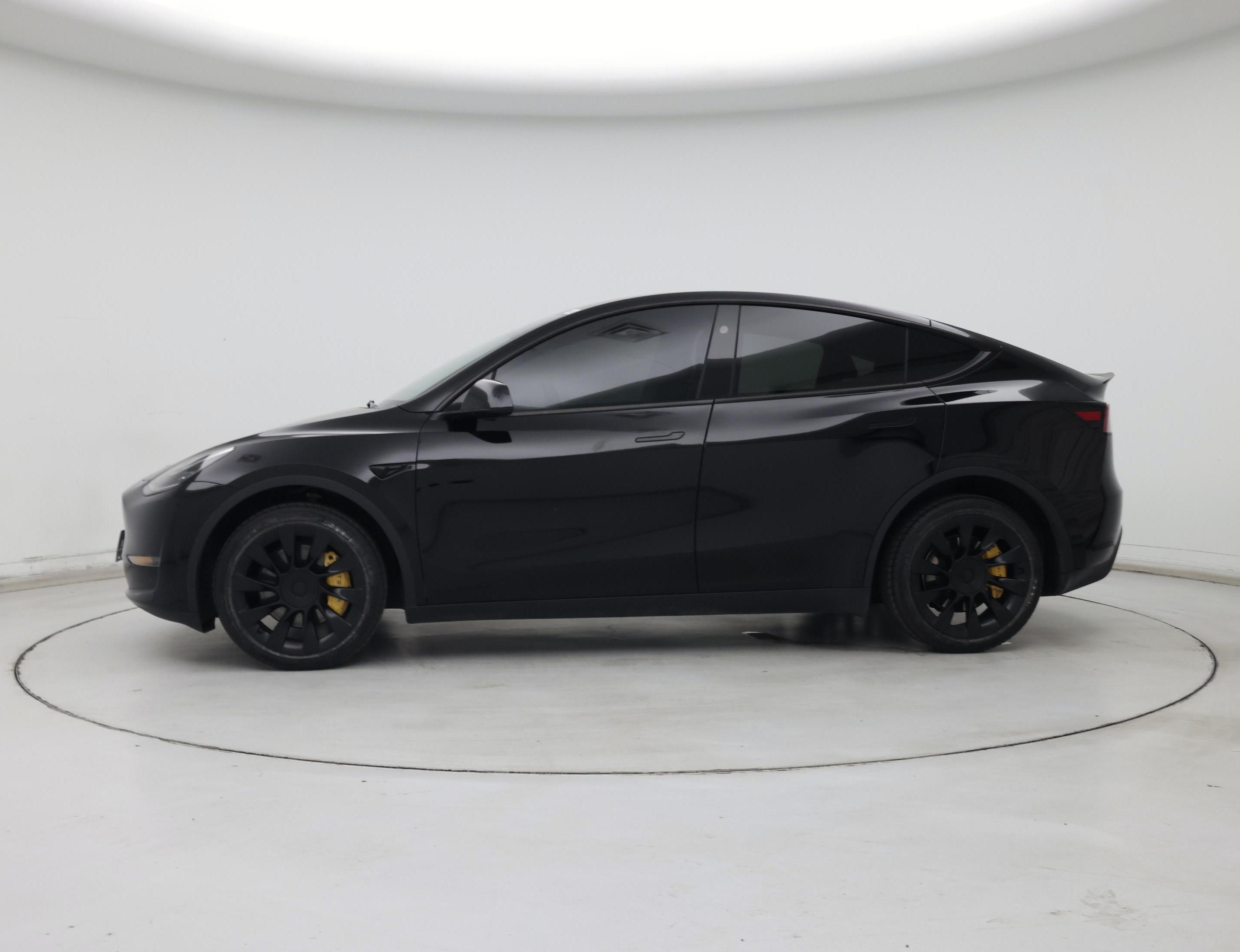 Thumbnail: 2023 Tesla Model Y - 3