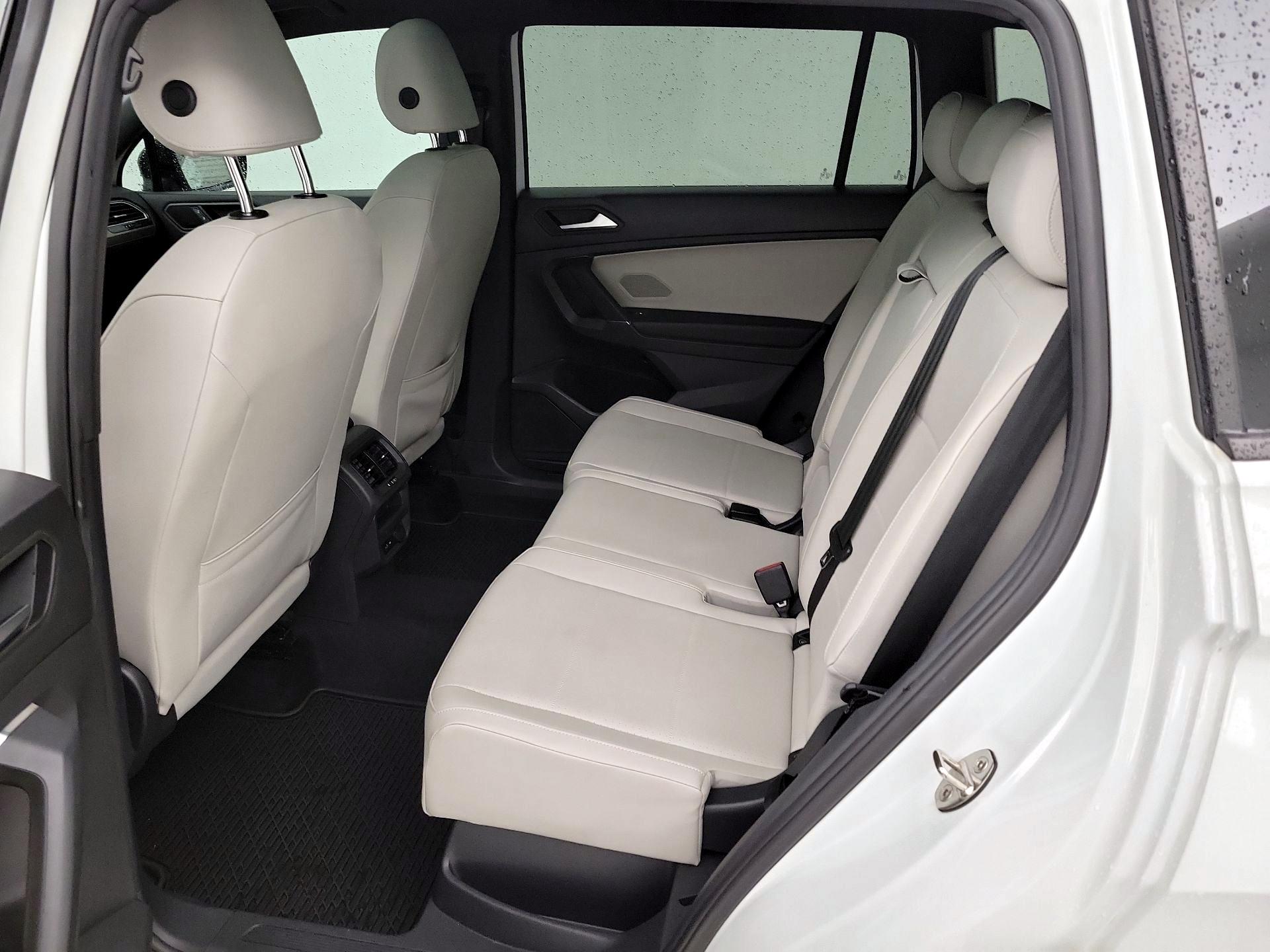 Thumbnail: 2020 Volkswagen Tiguan - 20