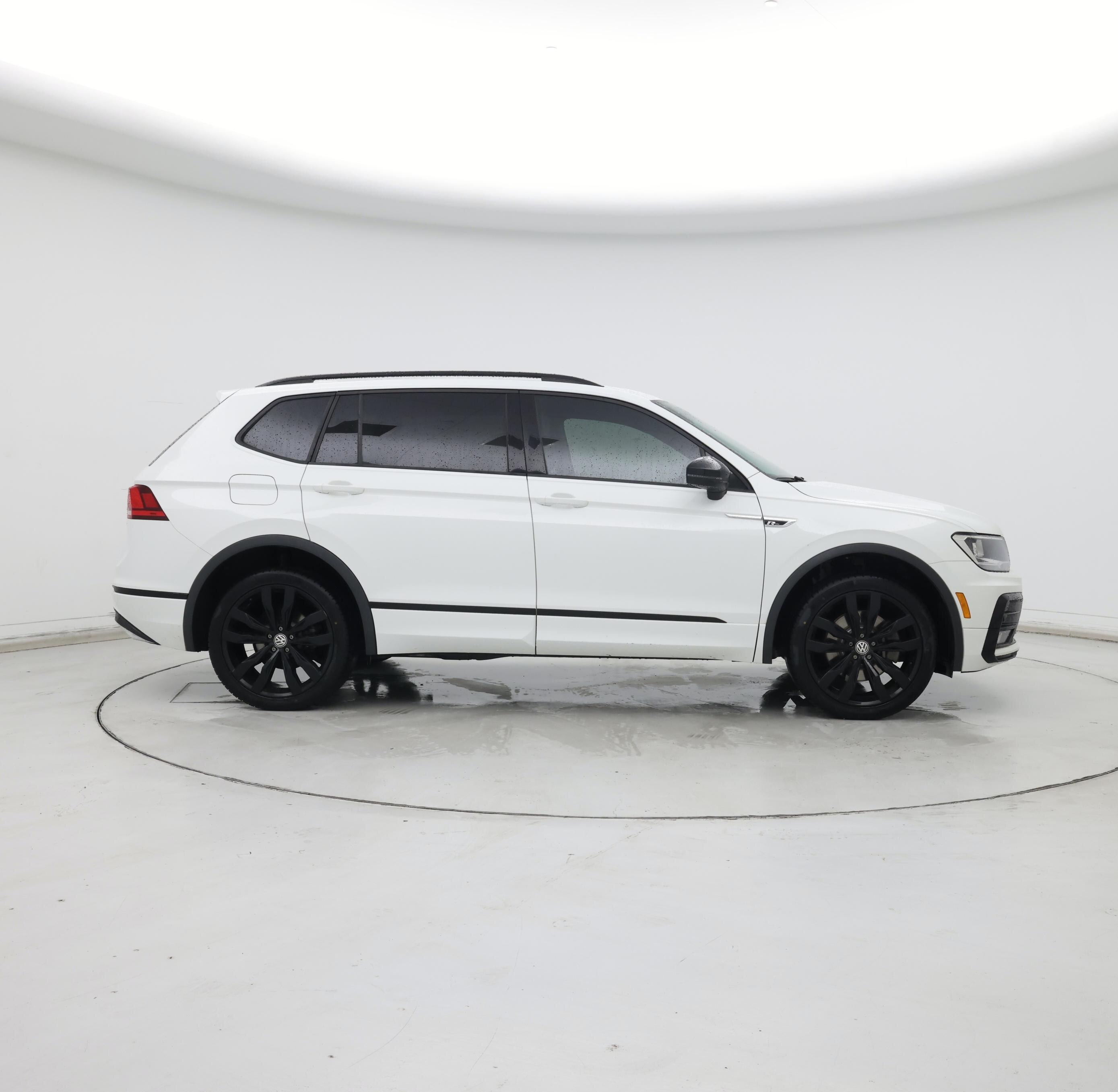 Thumbnail: 2020 Volkswagen Tiguan - 7