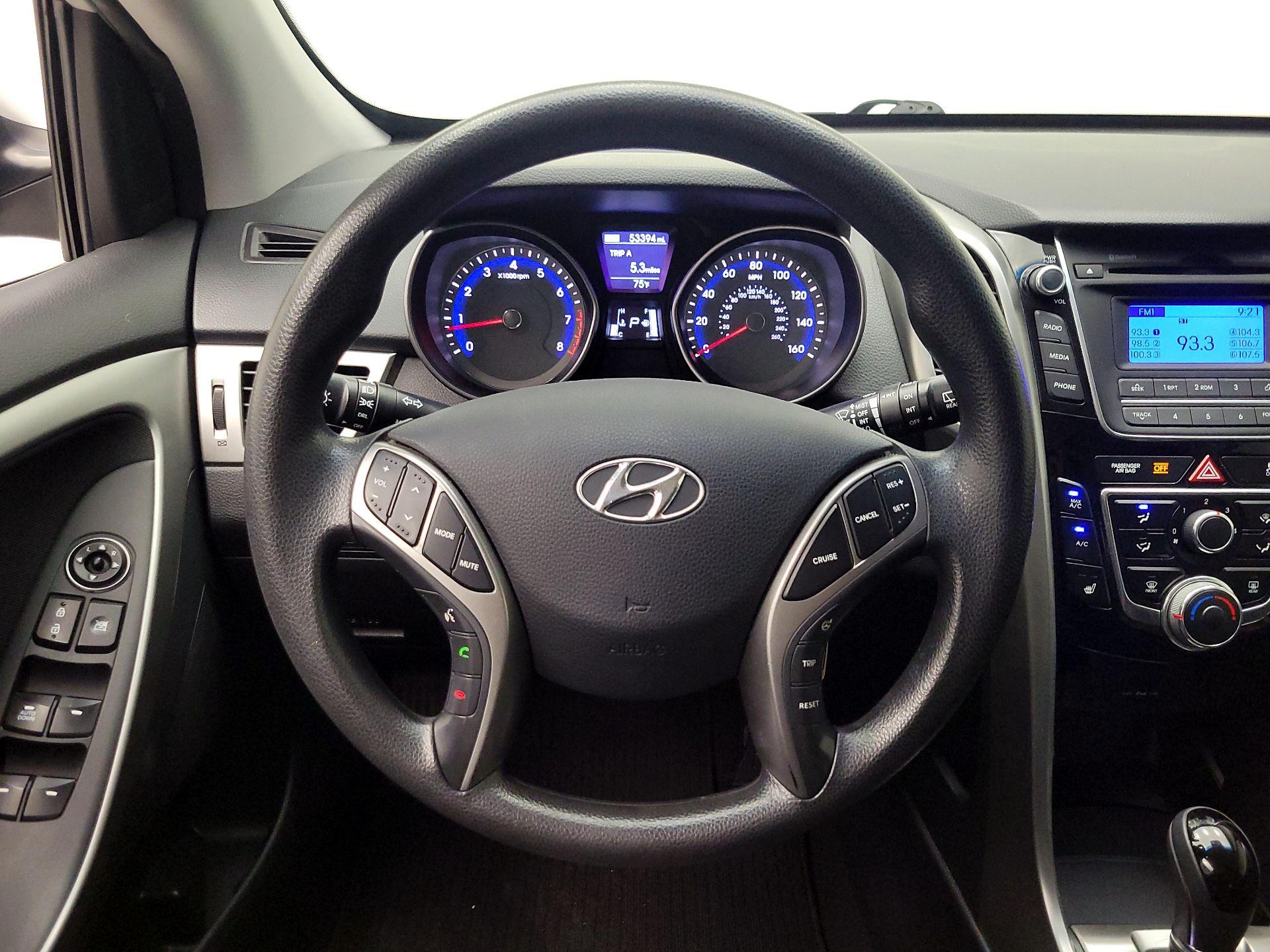 Thumbnail: 2014 Hyundai Elantra - 10