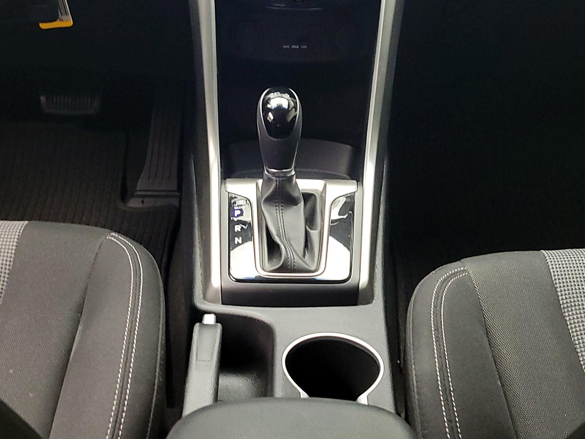 Thumbnail: 2014 Hyundai Elantra - 16