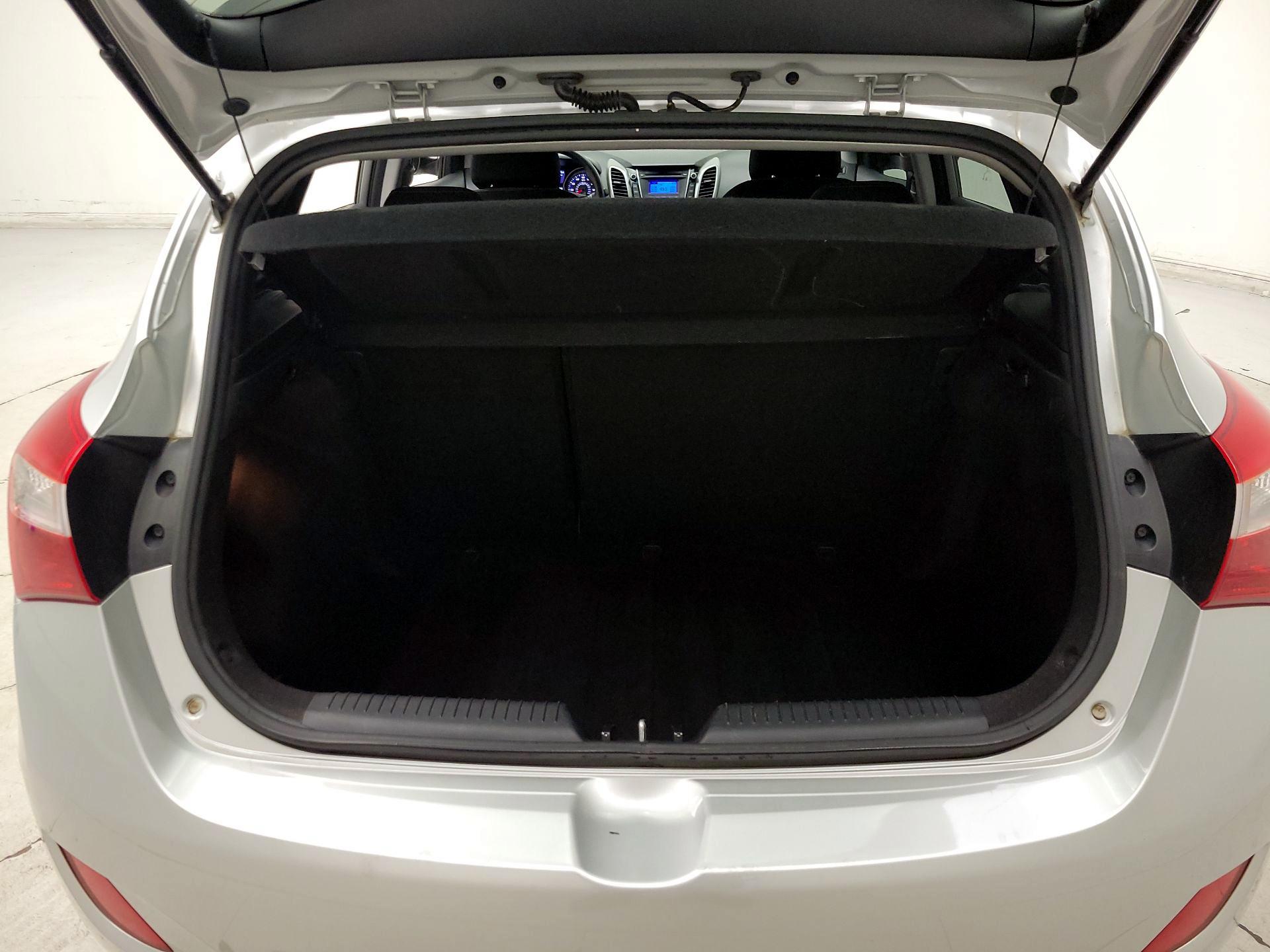 Thumbnail: 2014 Hyundai Elantra - 19