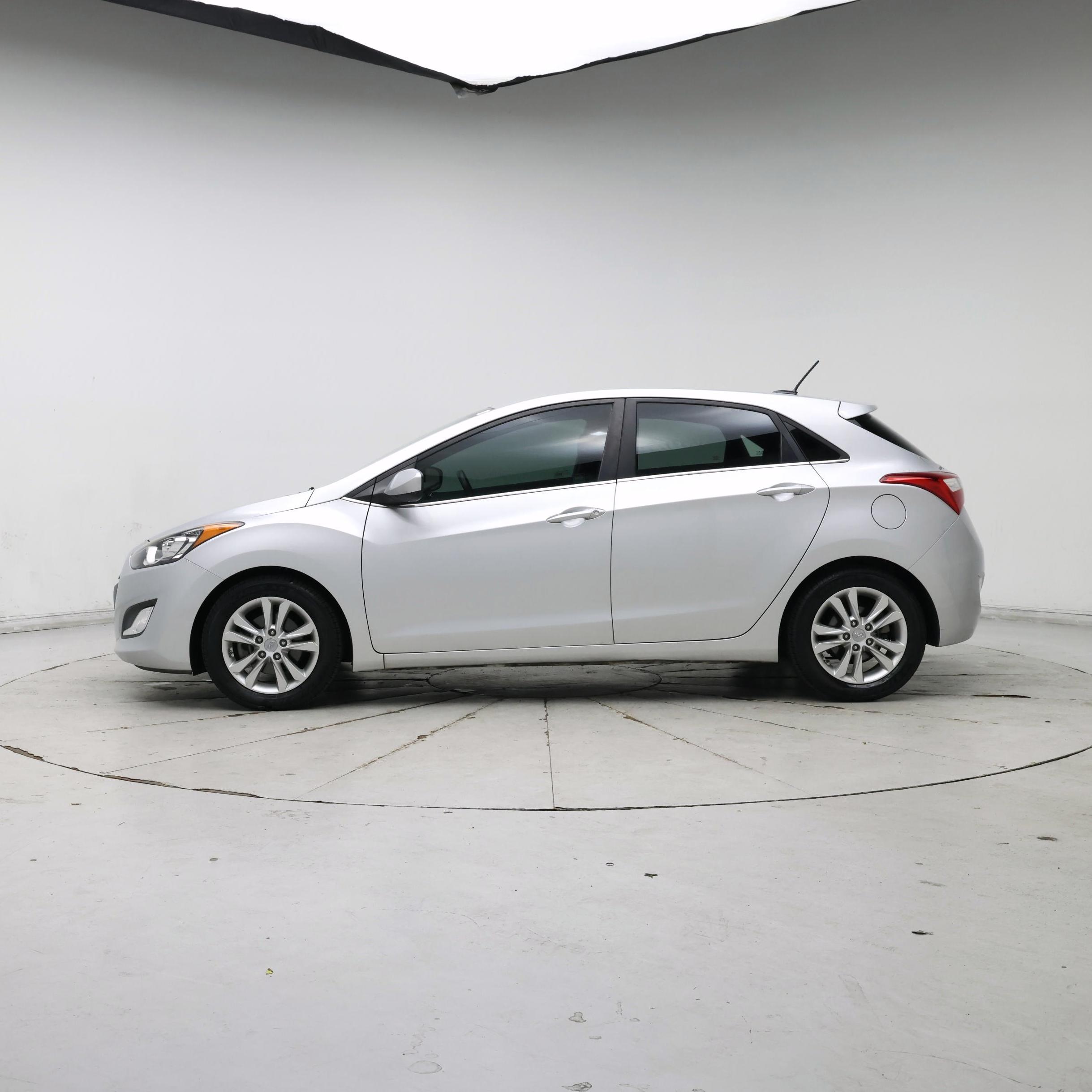 Thumbnail: 2014 Hyundai Elantra - 3
