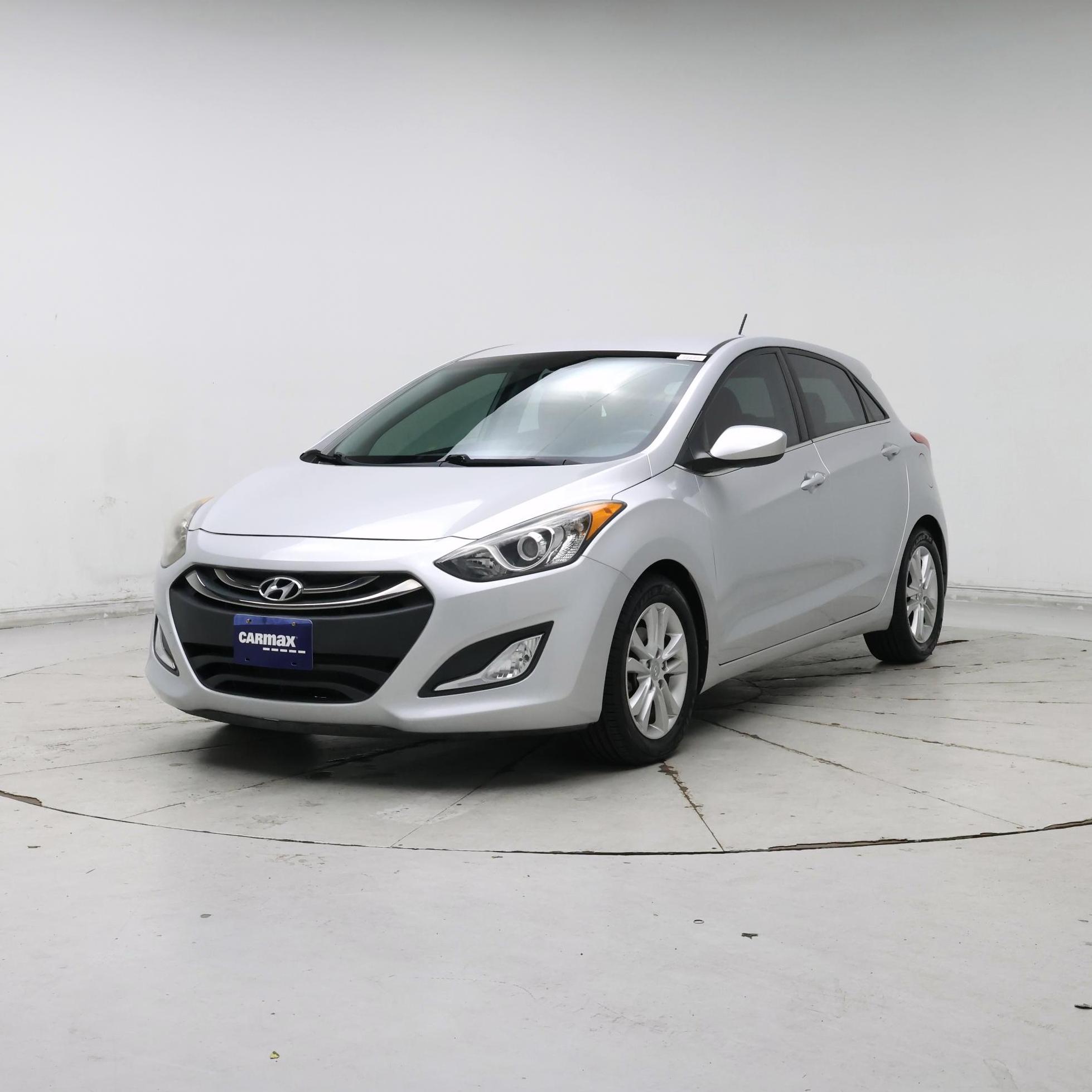 Thumbnail: 2014 Hyundai Elantra - 4