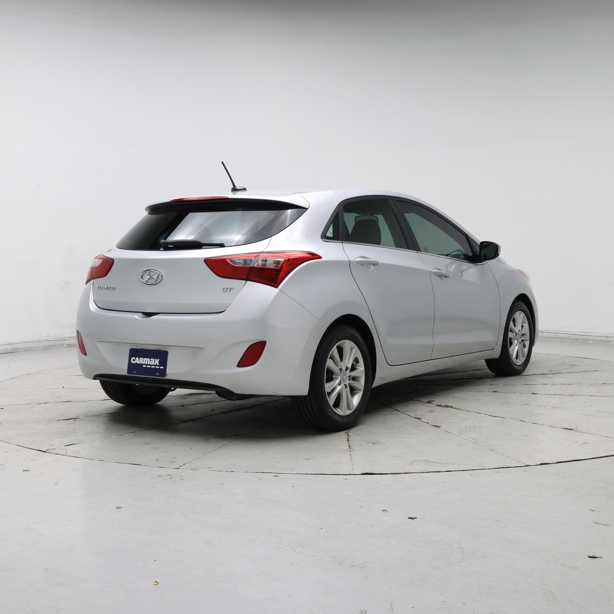 Thumbnail: 2014 Hyundai Elantra - 8