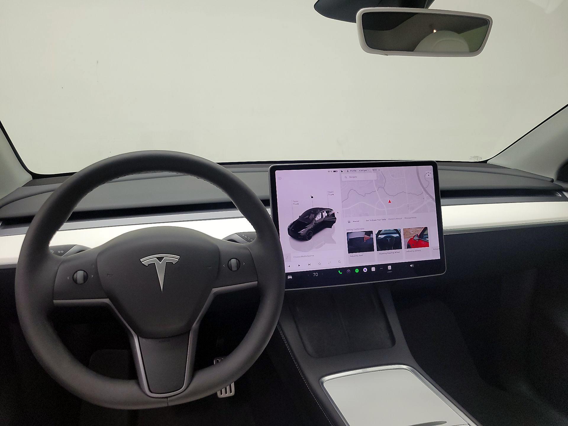 Thumbnail: 2025 Tesla Model Y - 10