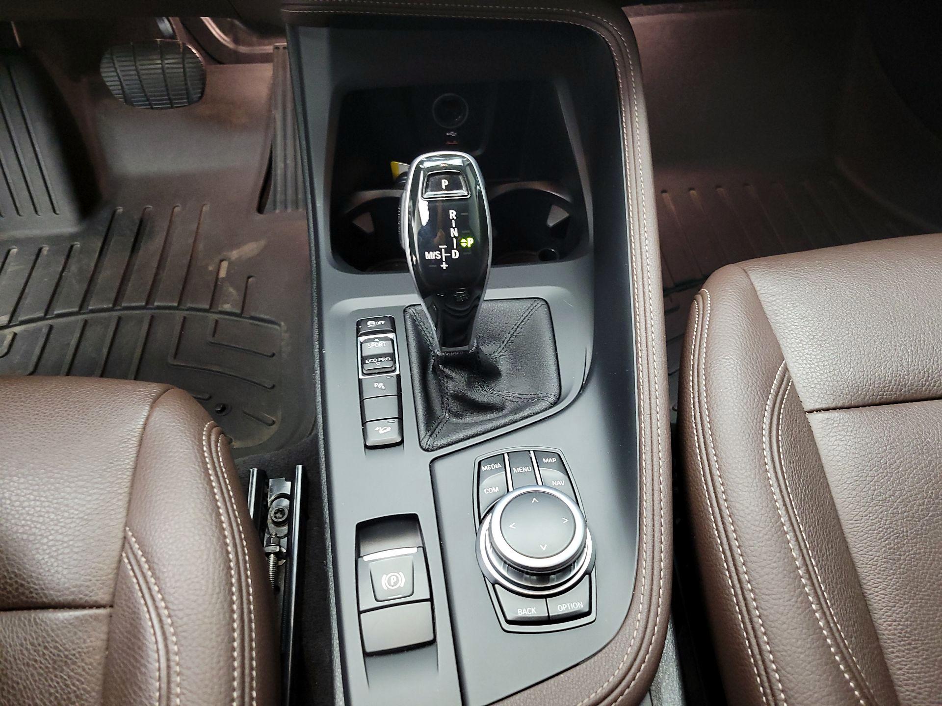Thumbnail: 2021 BMW X1 - 18
