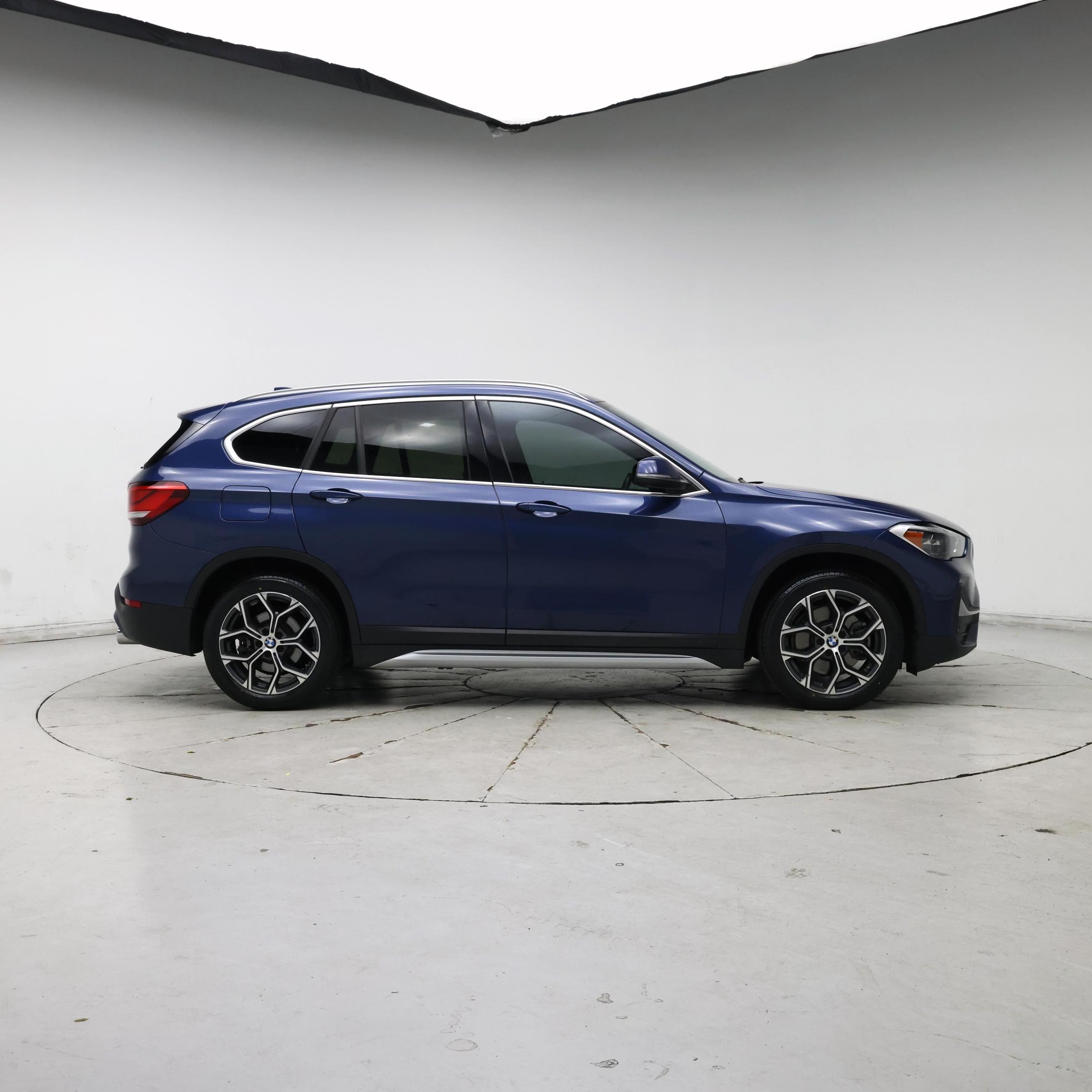Thumbnail: 2021 BMW X1 - 7