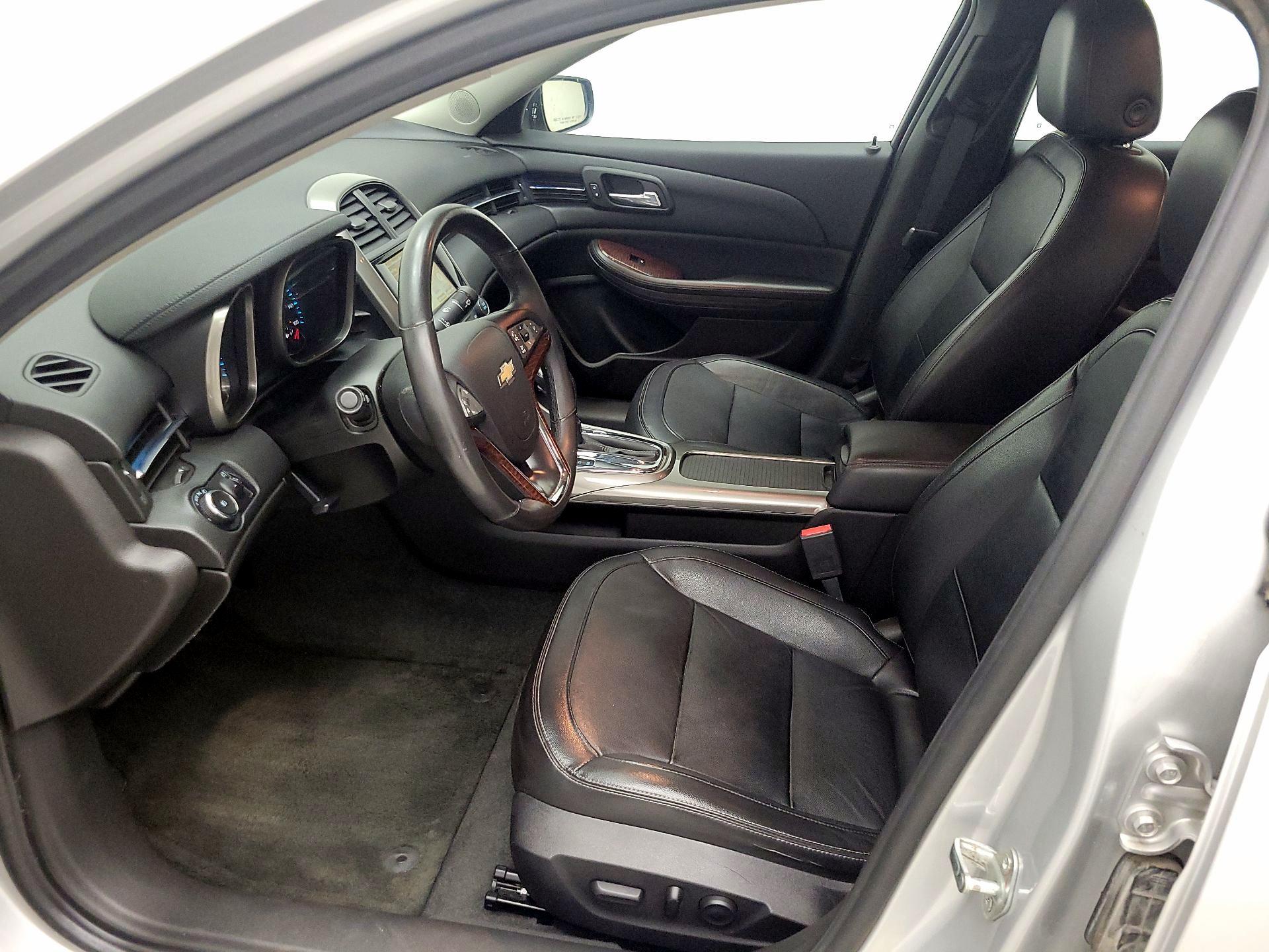 Thumbnail: 2013 Chevrolet Malibu - 11