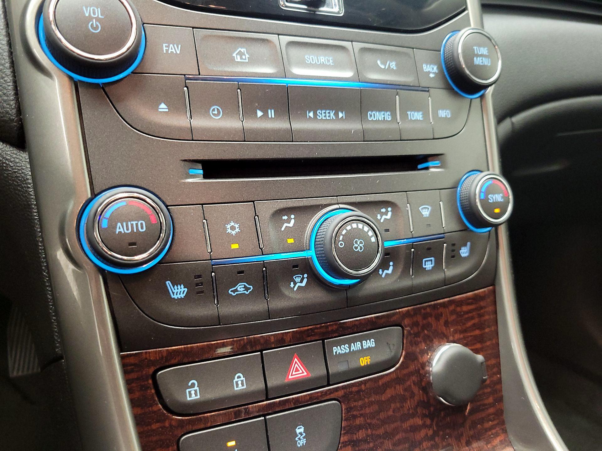 Thumbnail: 2013 Chevrolet Malibu - 16