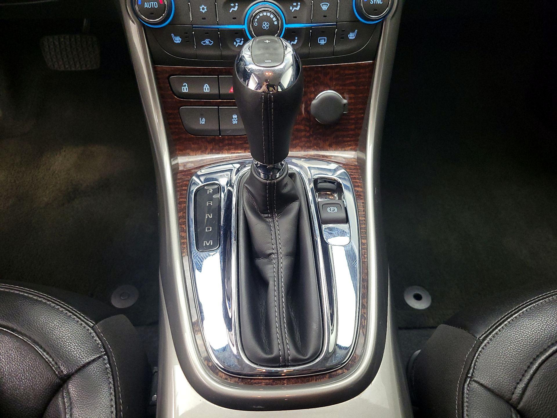 Thumbnail: 2013 Chevrolet Malibu - 17