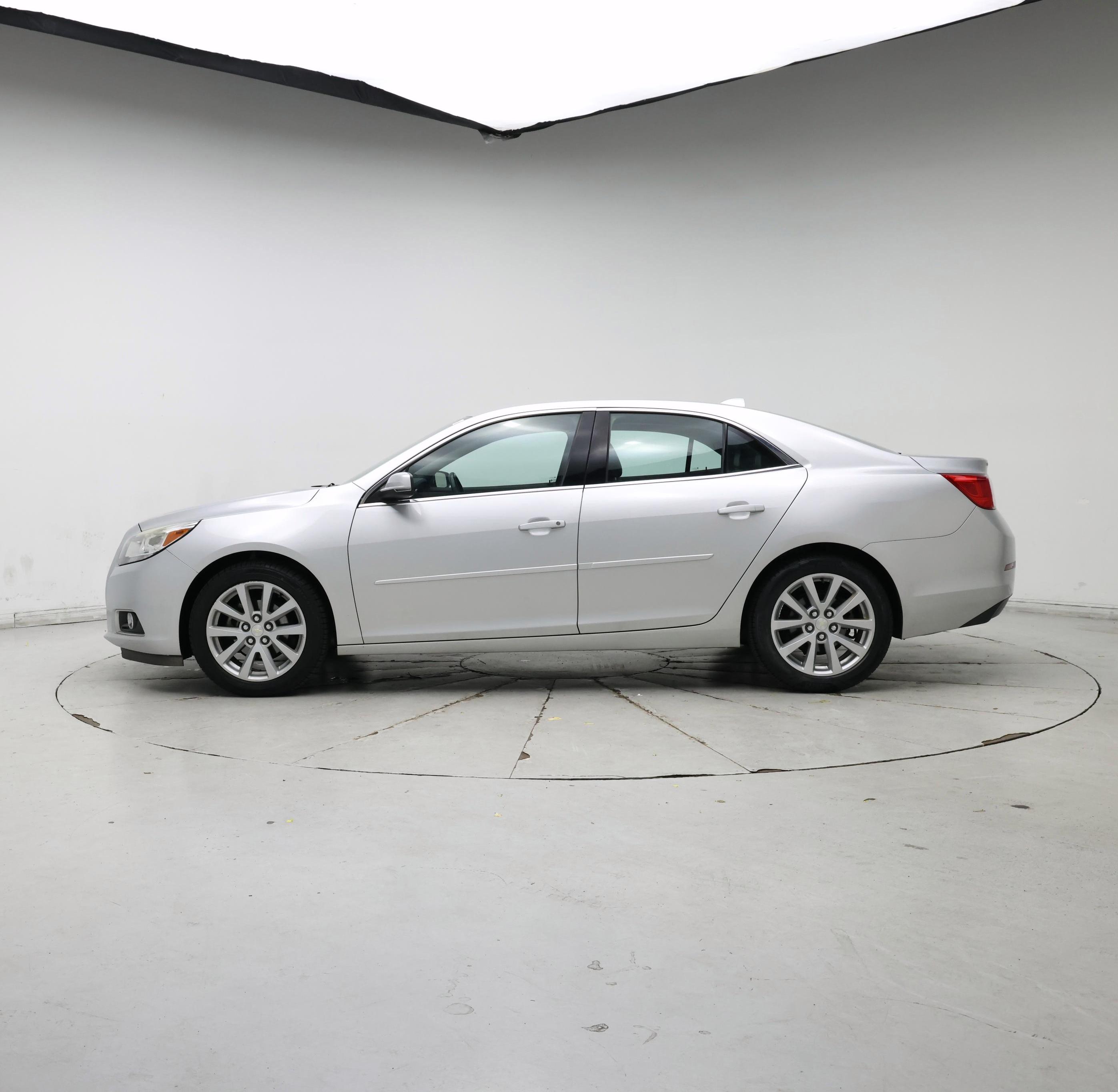 Thumbnail: 2013 Chevrolet Malibu - 3