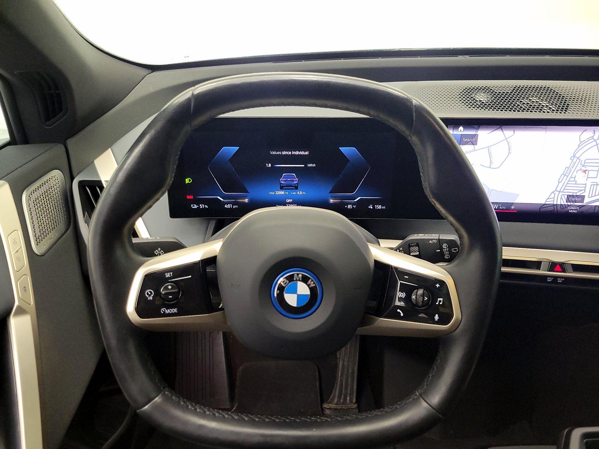 Thumbnail: 2022 BMW iX - 10