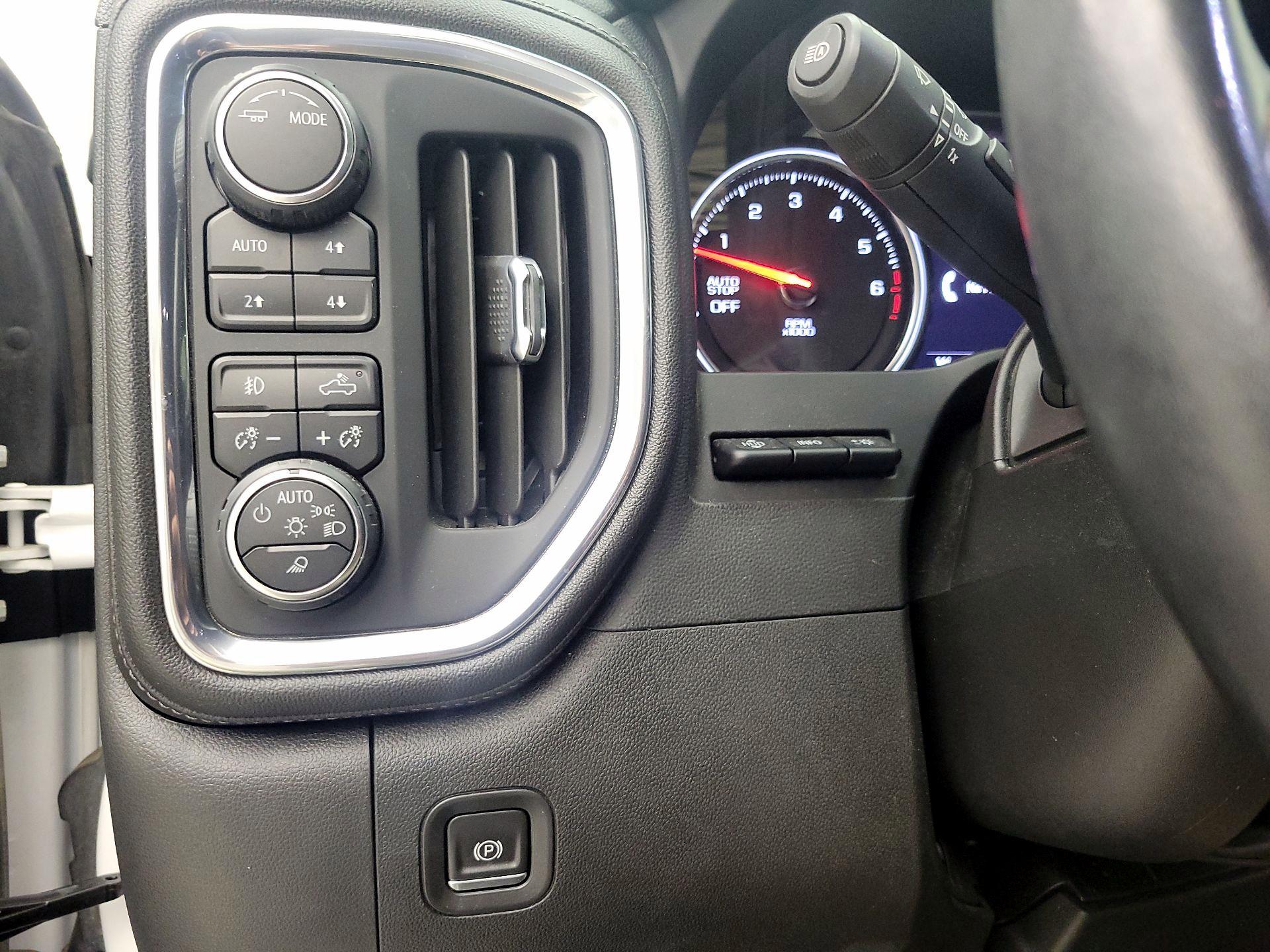Thumbnail: 2021 Chevrolet Silverado 1500 - 13