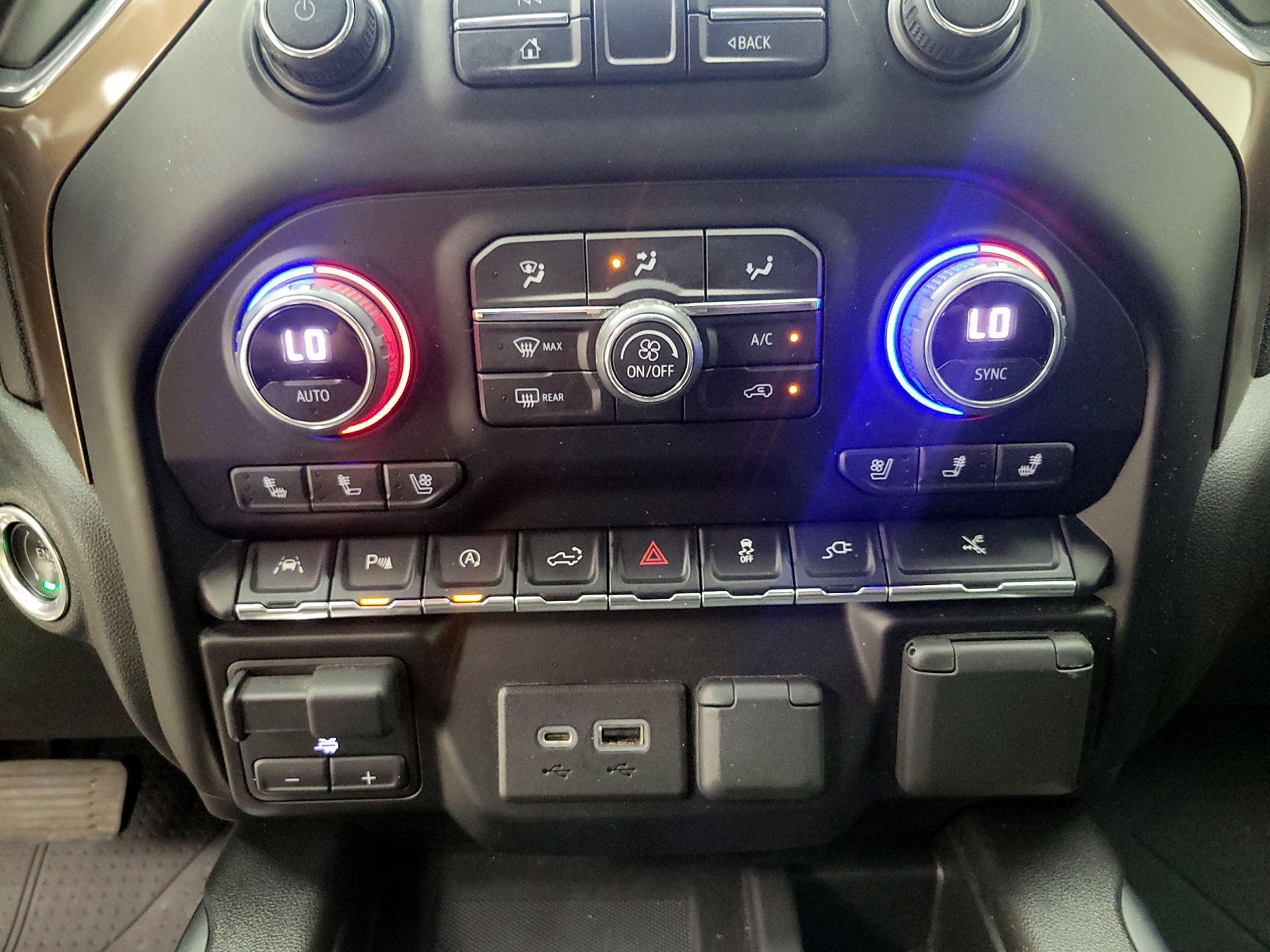 Thumbnail: 2021 Chevrolet Silverado 1500 - 17