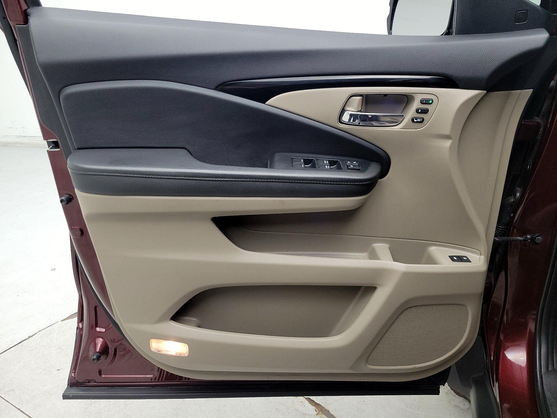 Thumbnail: 2021 Honda Pilot - 12