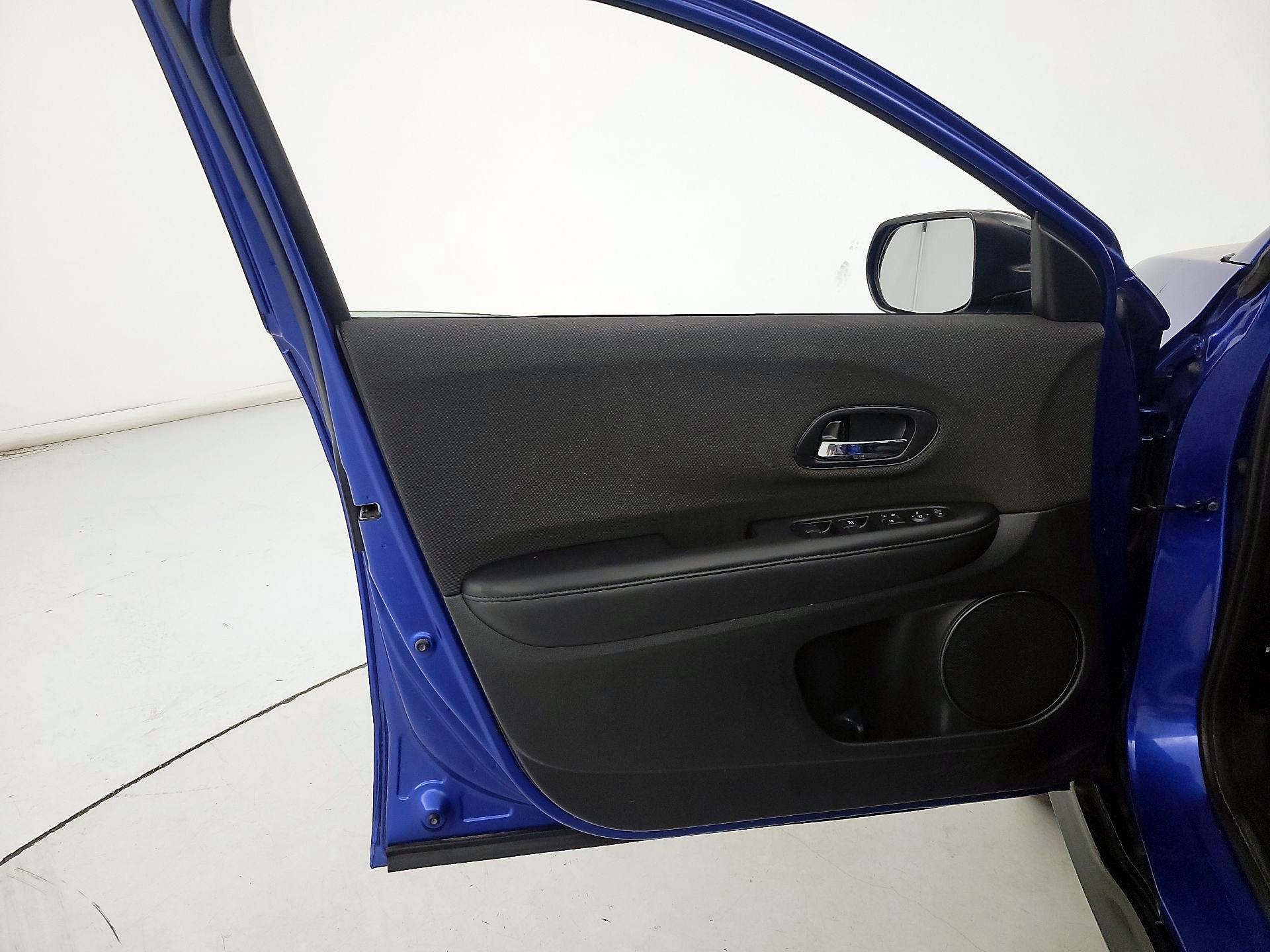Thumbnail: 2019 Honda HR-V - 12