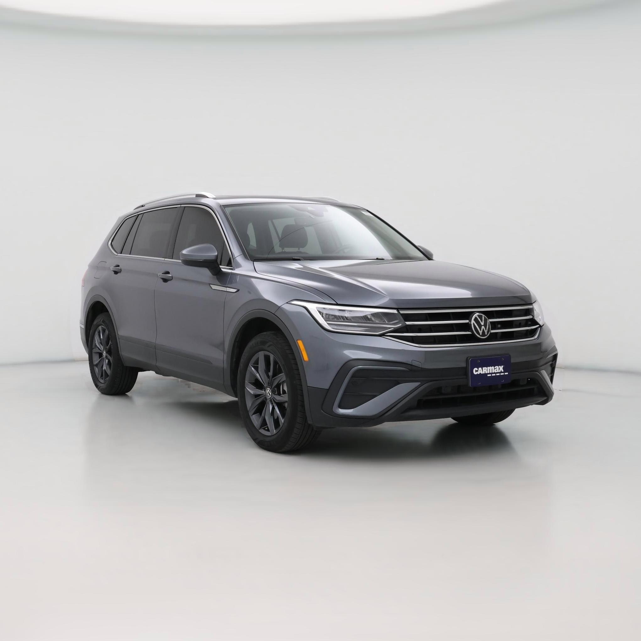 Thumbnail: 2022 Volkswagen Tiguan - 1