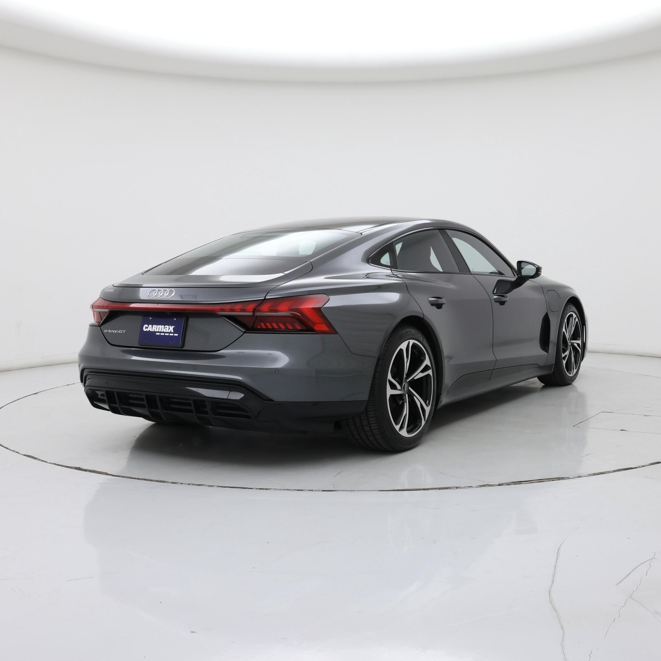 Thumbnail: 2022 Audi e-tron GT - 8