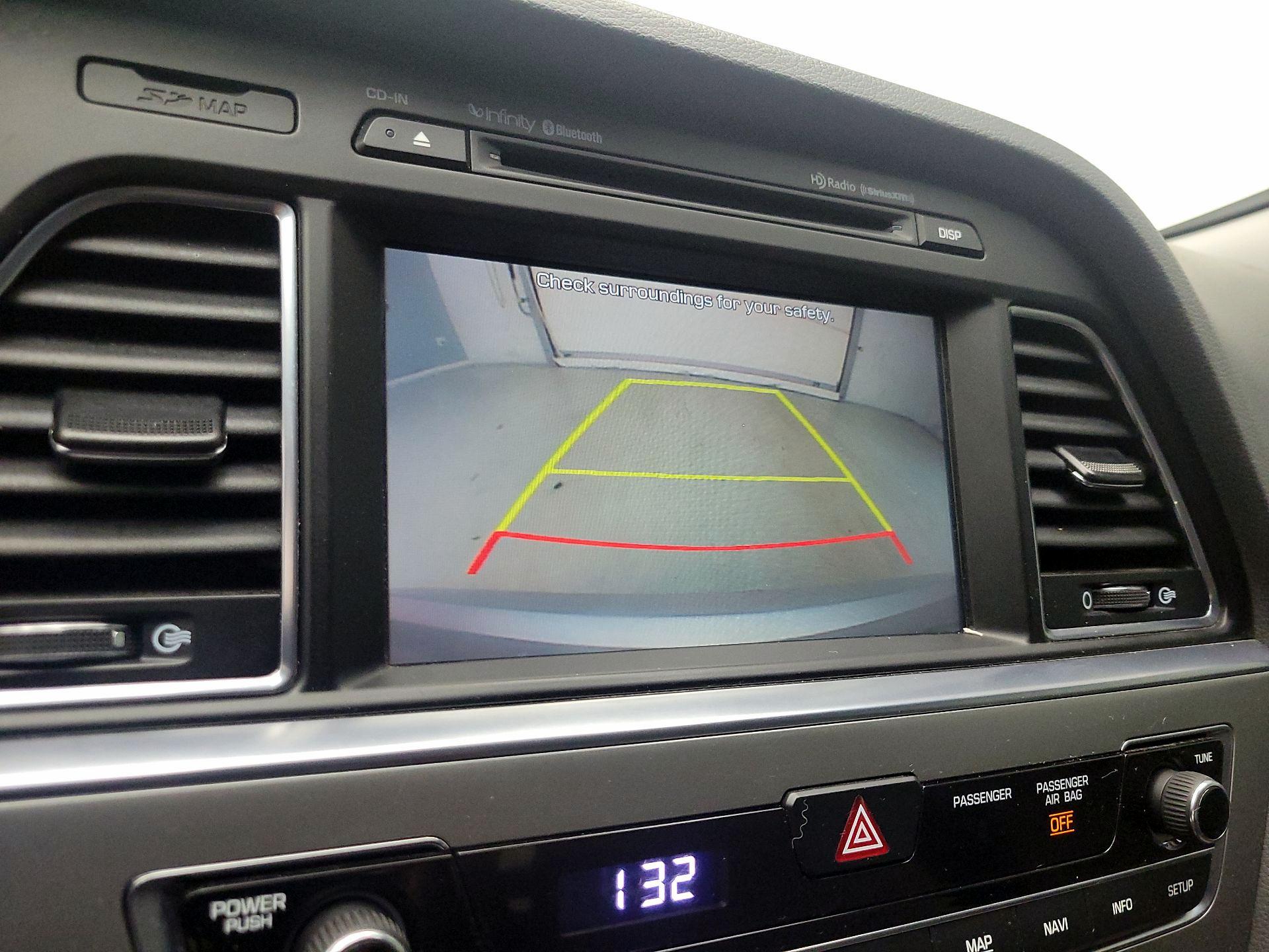 Thumbnail: 2016 Hyundai Sonata - 15