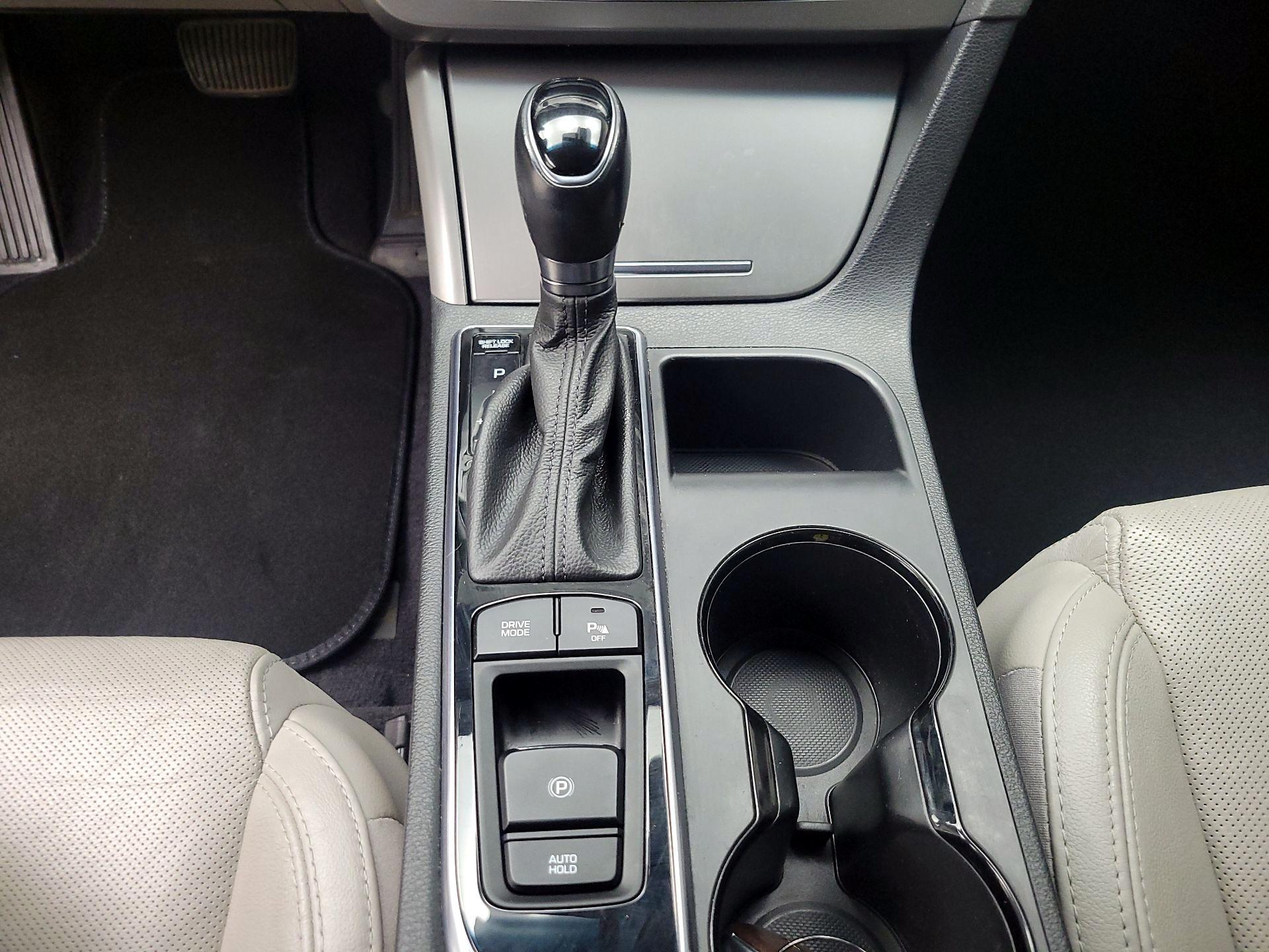 Thumbnail: 2016 Hyundai Sonata - 18