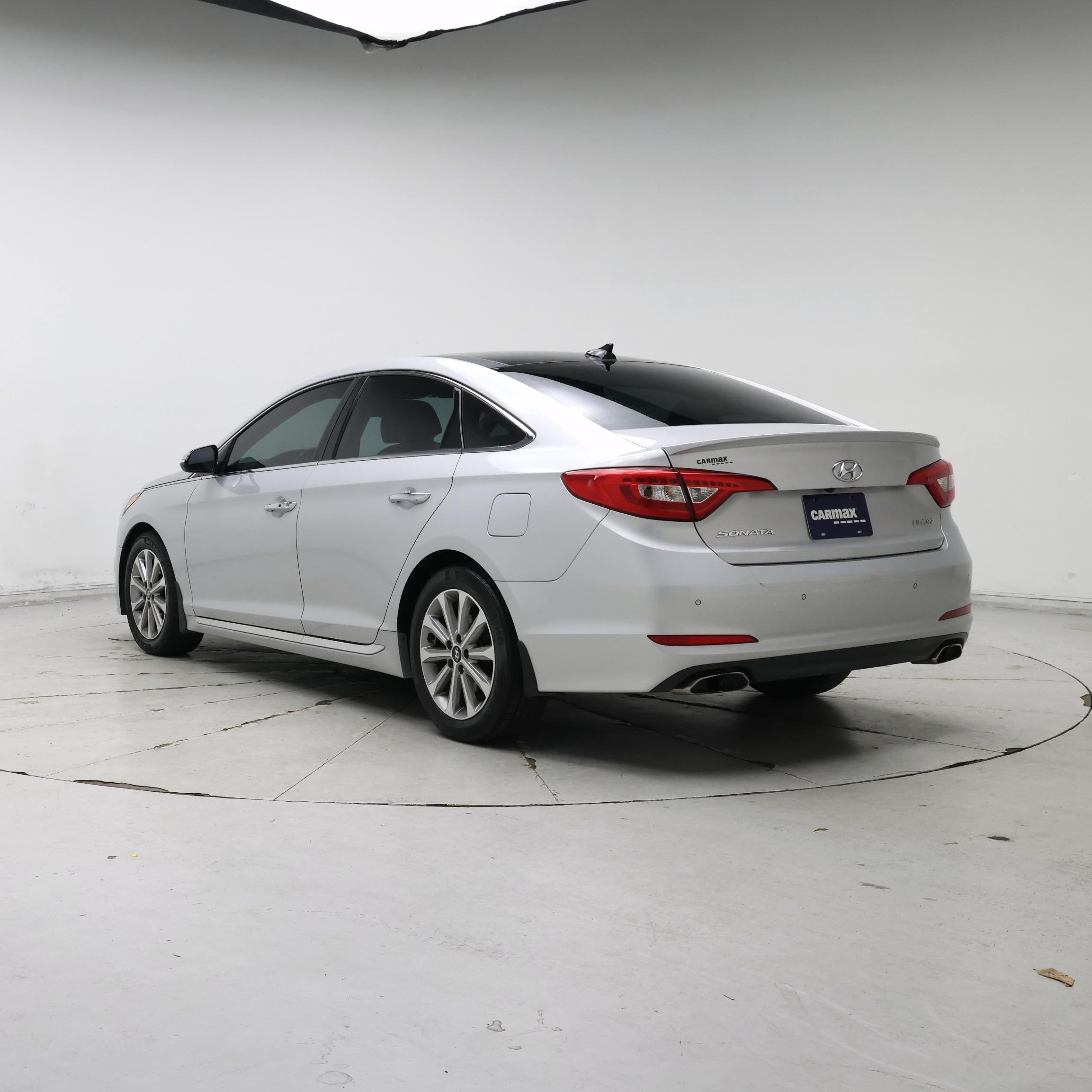 Thumbnail: 2016 Hyundai Sonata - 2