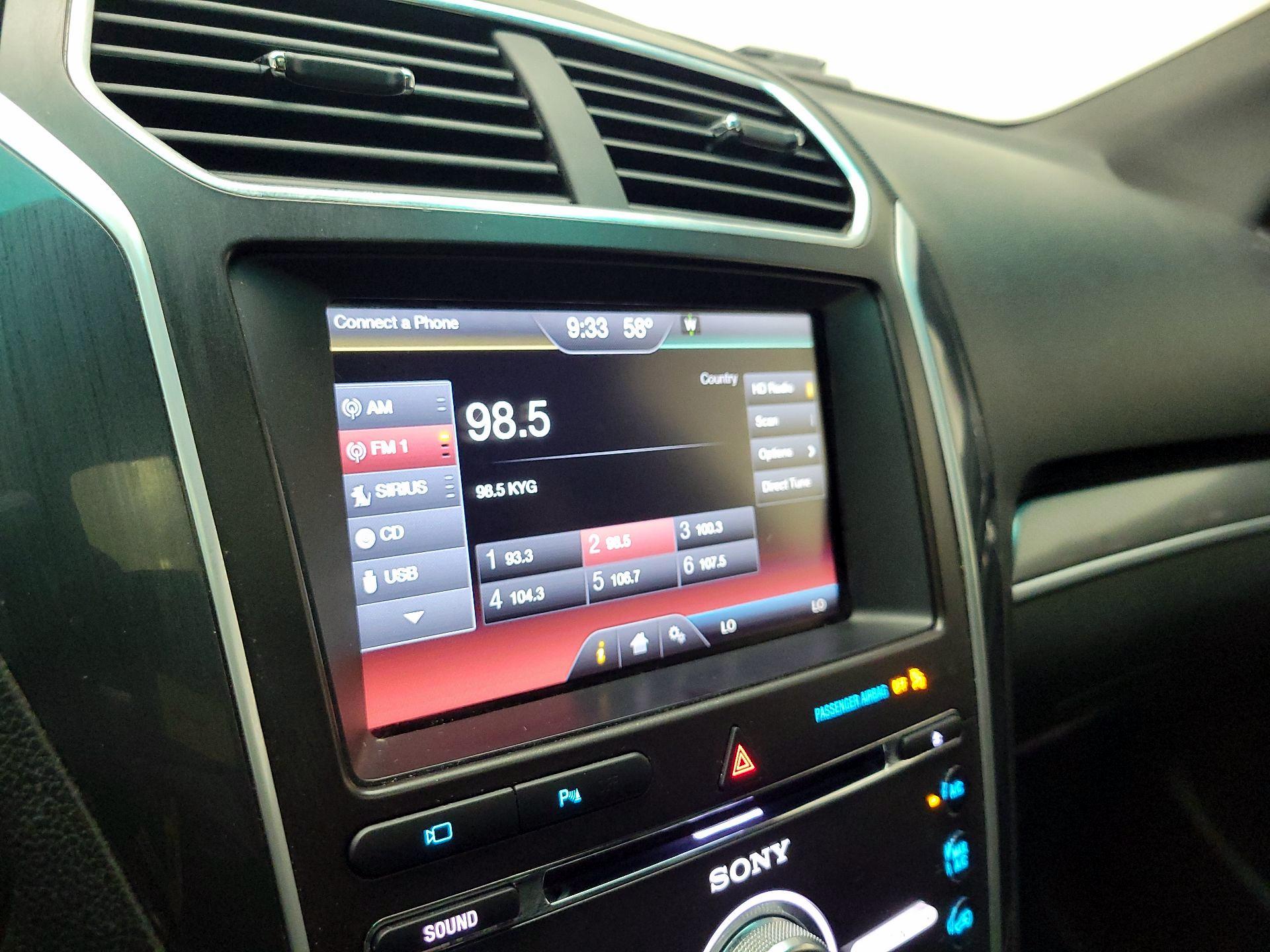 Thumbnail: 2016 Ford Explorer - 16
