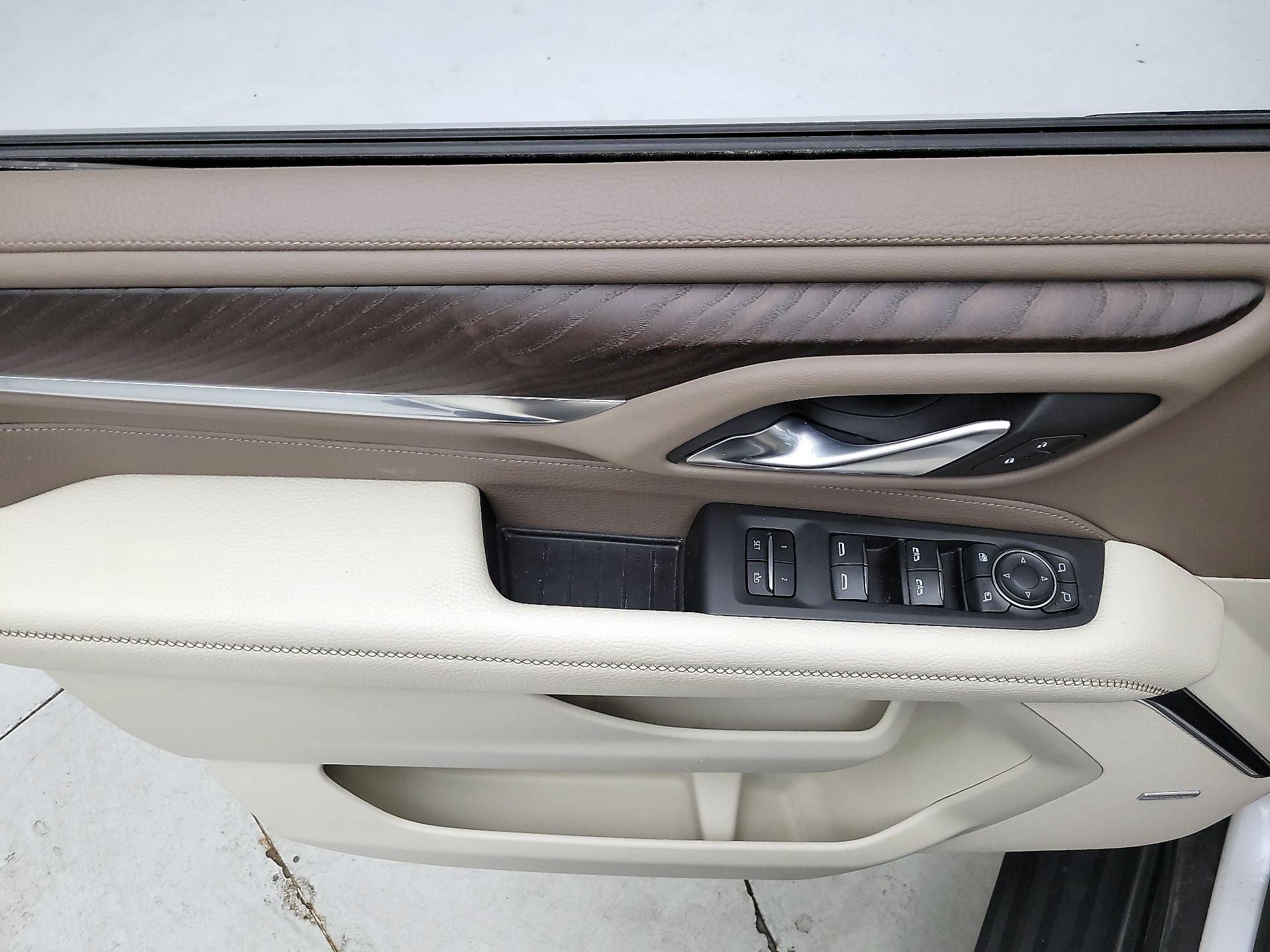 Thumbnail: 2022 GMC Yukon XL - 12